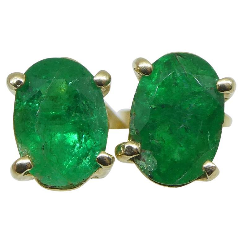 1,03ct Ovaler grüner kolumbianischer Smaragd Ohrstecker in 14k Gelbgold