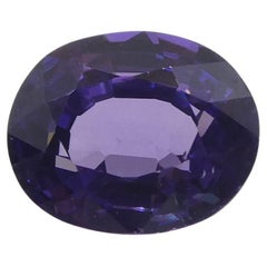 Saphir violet ovale de 1.03 carat, non chauffé, de Madagascar