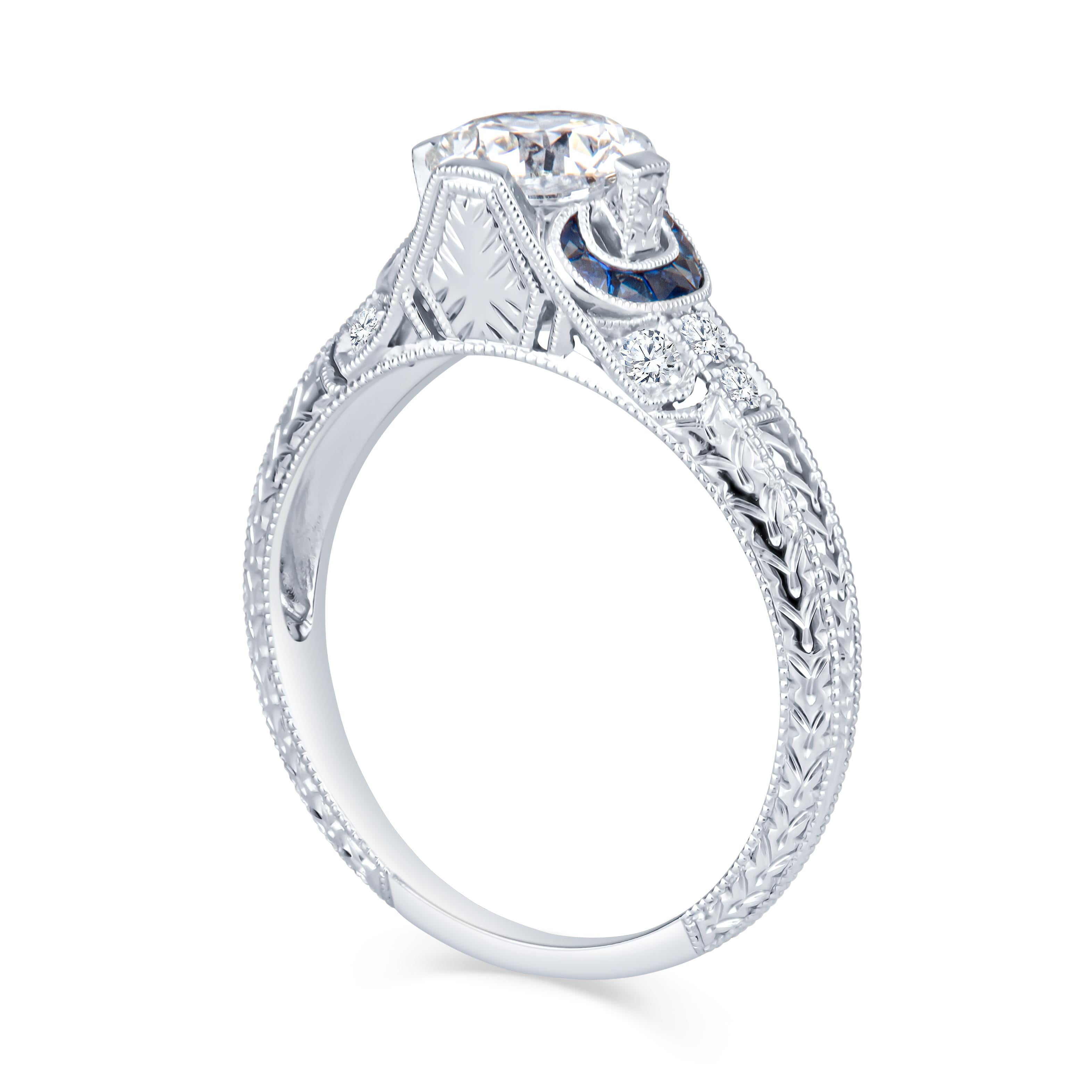 1,03 Karat runder Diamant mit 0,21 Karat Saphir-Akzenten Vintage inspirierter Ring (Rundschliff) im Angebot