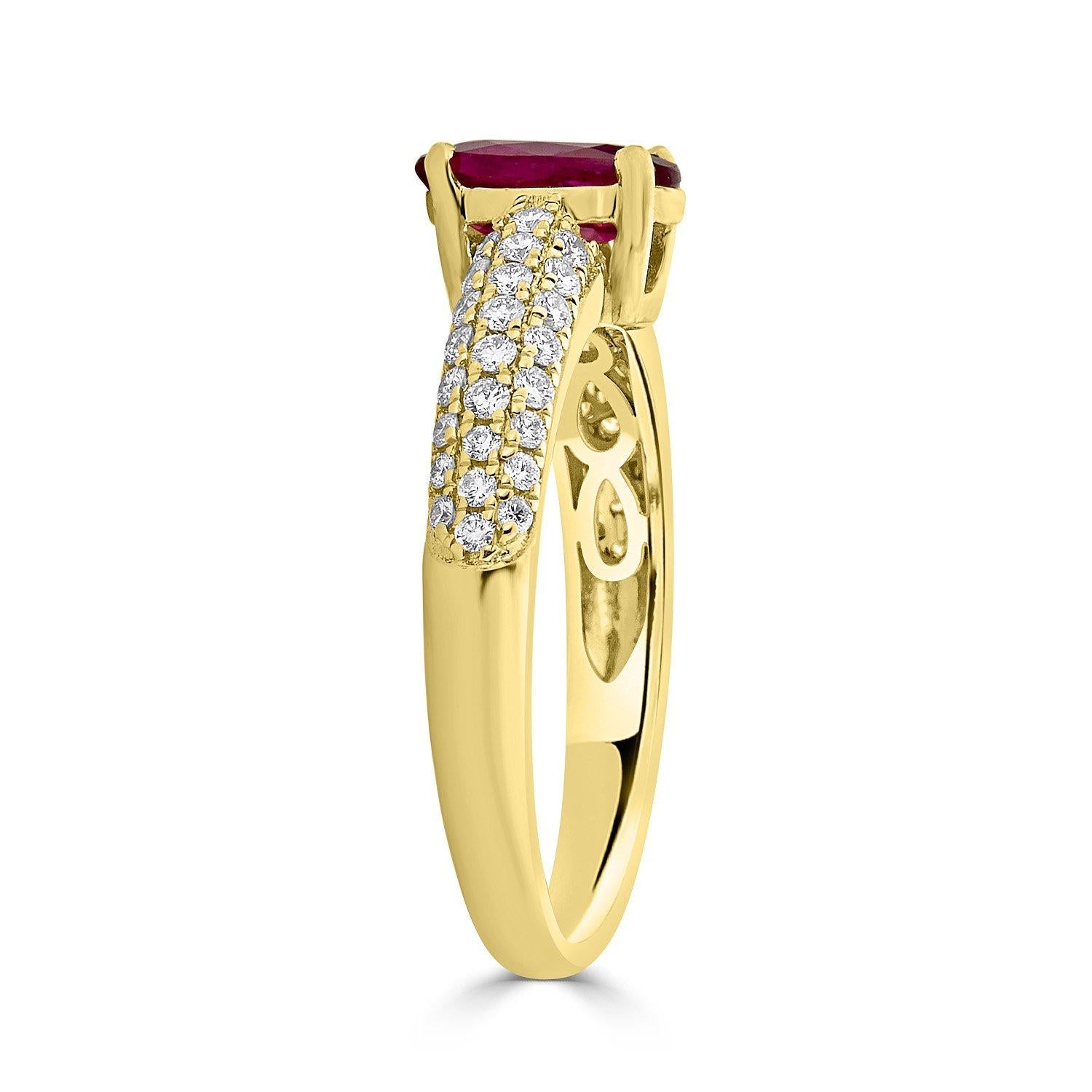 1,03 Karat Rubinring mit 0,37 Karat Diamanten in 14 Karat Gelbgold gefasst Damen