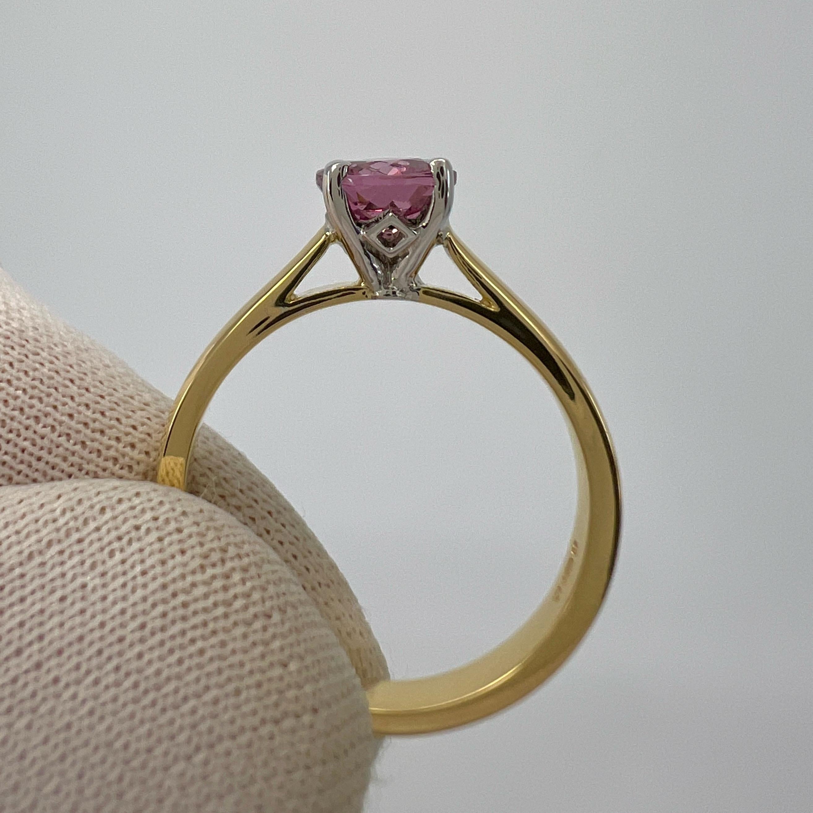 1.03ct Vivid Pink Mahenge Spinel Round Cut 18k Yellow White Gold Solitaire Ring en vente 1