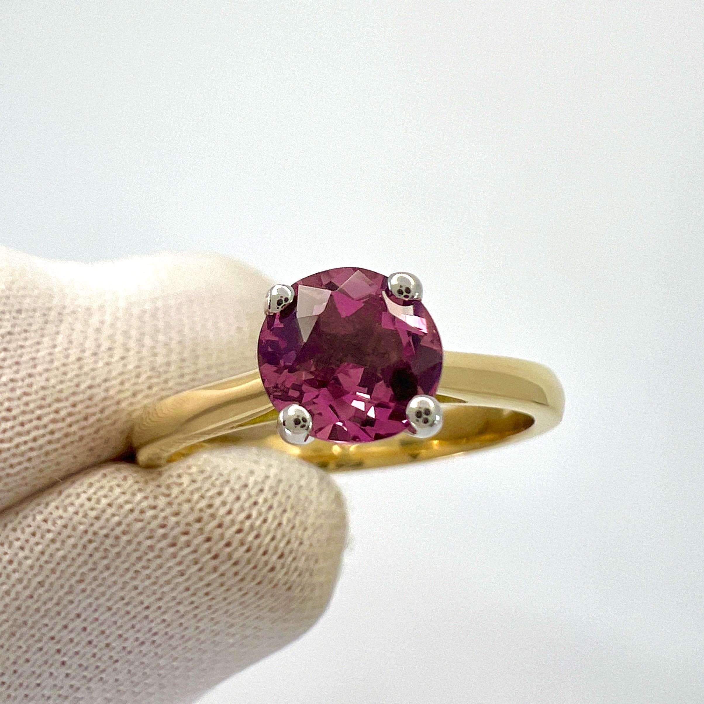1.03ct Vivid Pink Mahenge Spinel Round Cut 18k Yellow White Gold Solitaire Ring en vente 4