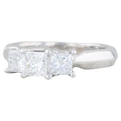 1.03ctw 3-Stone Princesse Diamant Bague de fiançailles 18k White Gold Platinum 5.75