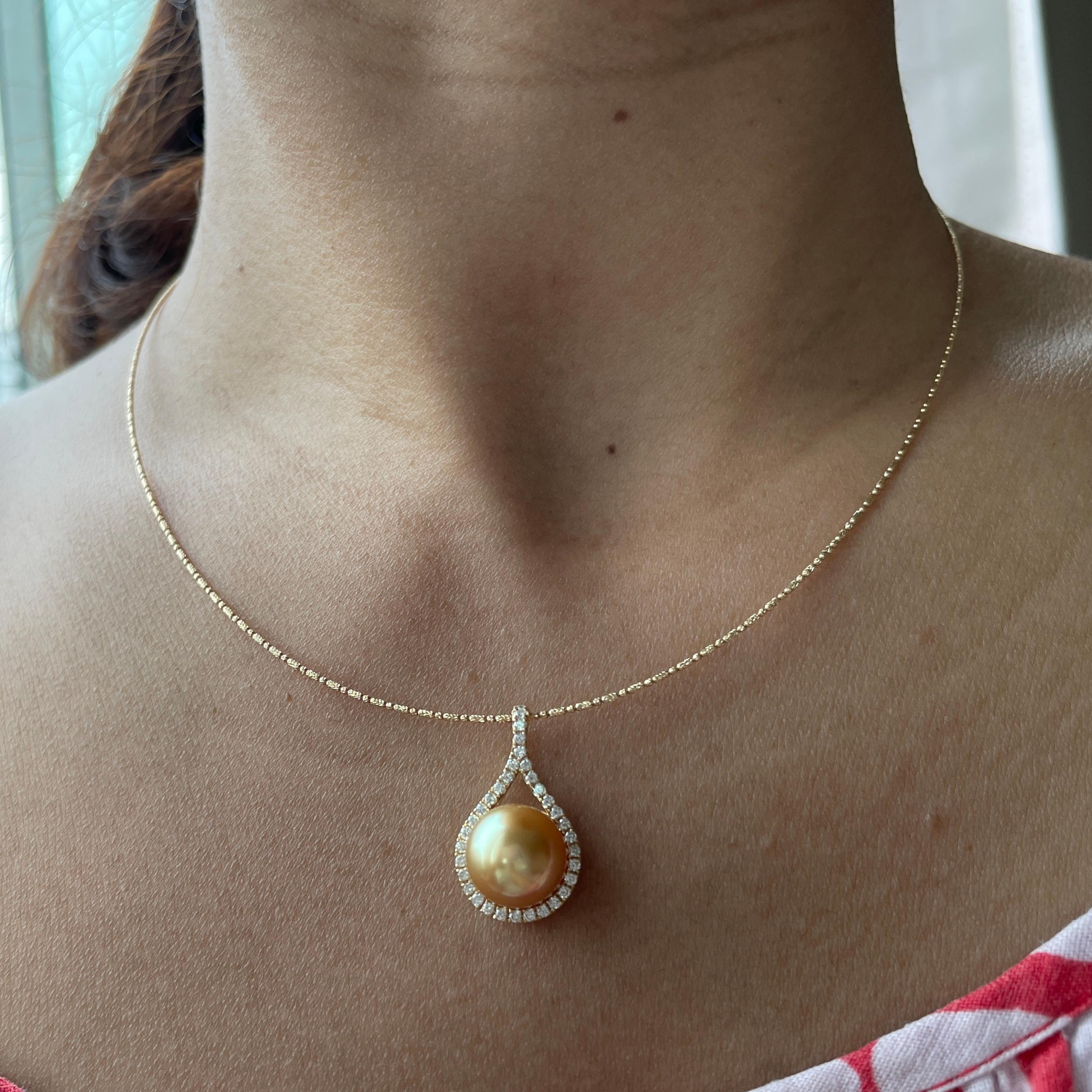 Women's 10.3mm AAA Golden South Sea Pearl Pendant with Natural Diamonds in 18k gold For Sale
