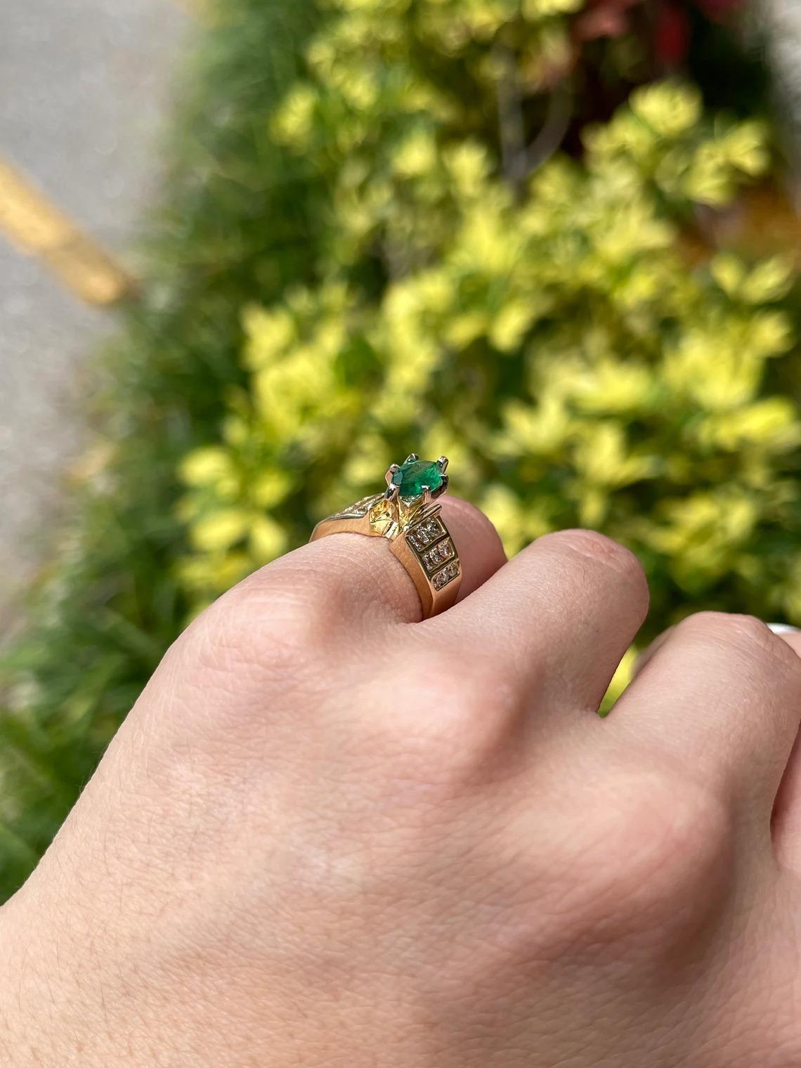 1.03tcw 14K Natural Emerald-Marquise Cut & Diamond Cocktail Ring In New Condition For Sale In Jupiter, FL