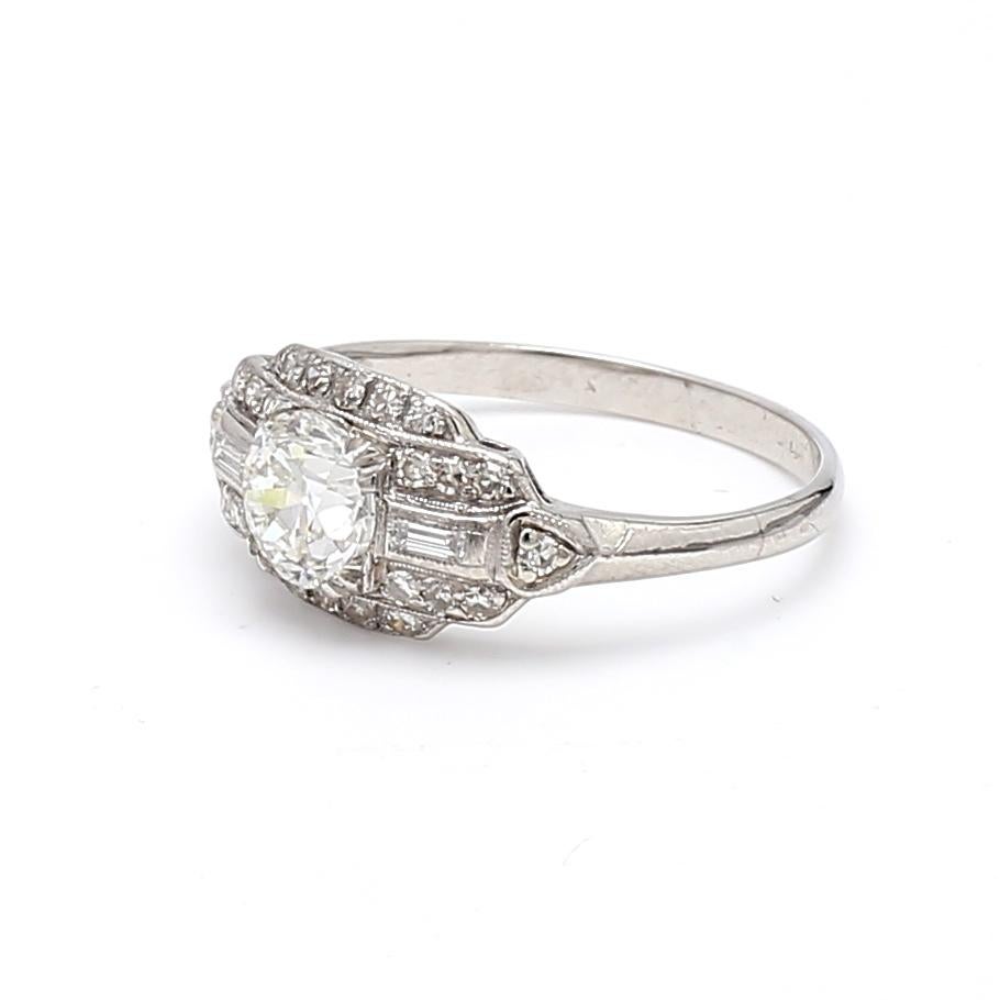 1.04 Carat Circular Brilliant Cut Shape I-VS2 Diamond Platinum Wedding Ring In Good Condition For Sale In New York, NY