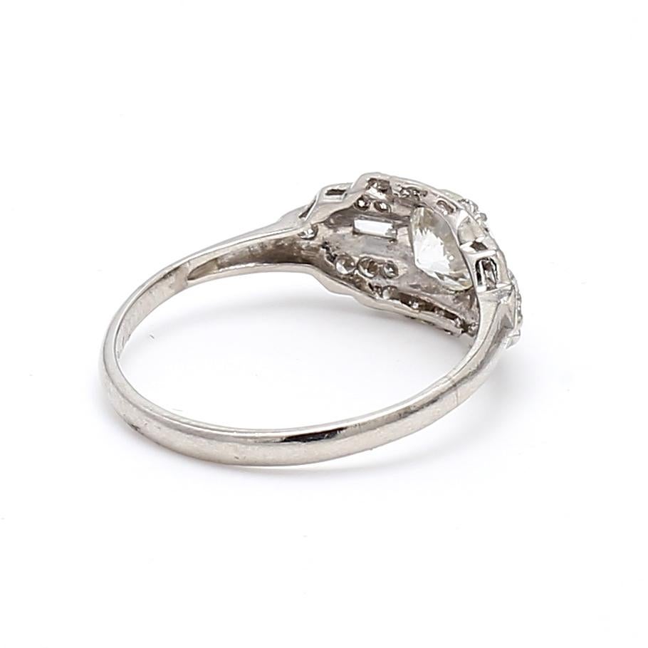 1.04 Carat Circular Brilliant Cut Shape I-VS2 Diamond Platinum Wedding Ring For Sale 2