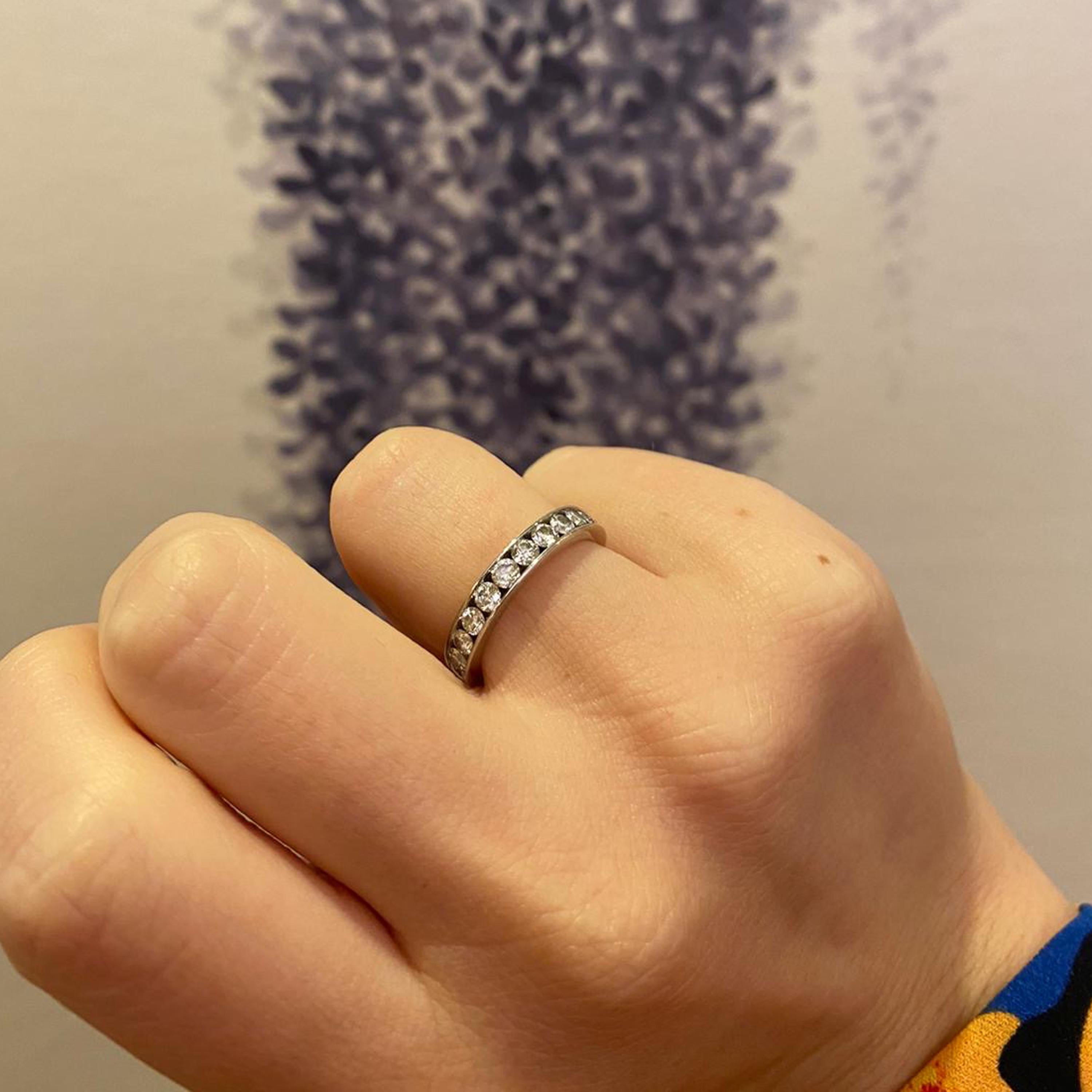 Round Cut 1.04 Carat Diamond and White Gold Half Eternity Ring For Sale