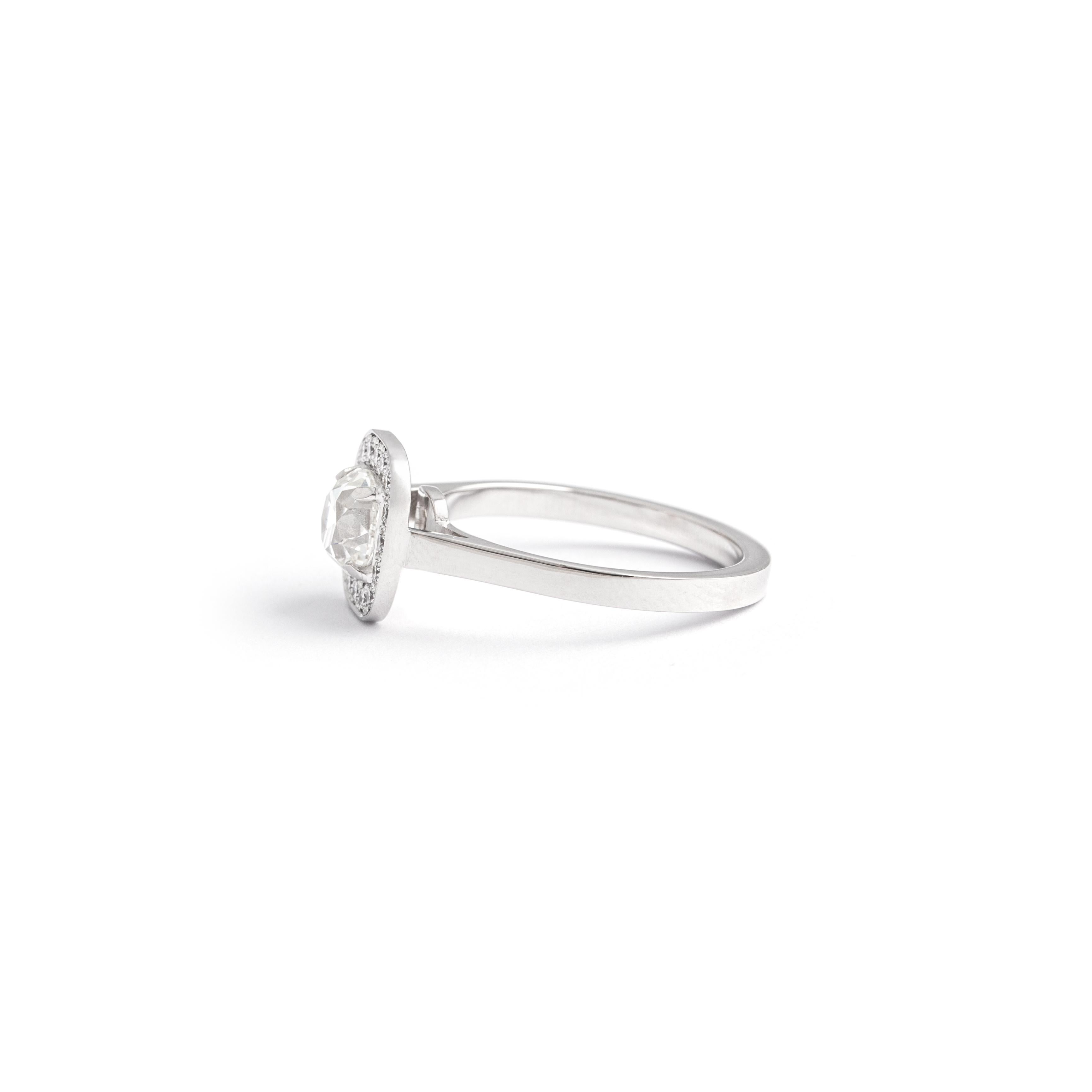 Women's or Men's 1.04 Carat Diamond Solitaire Ring For Sale