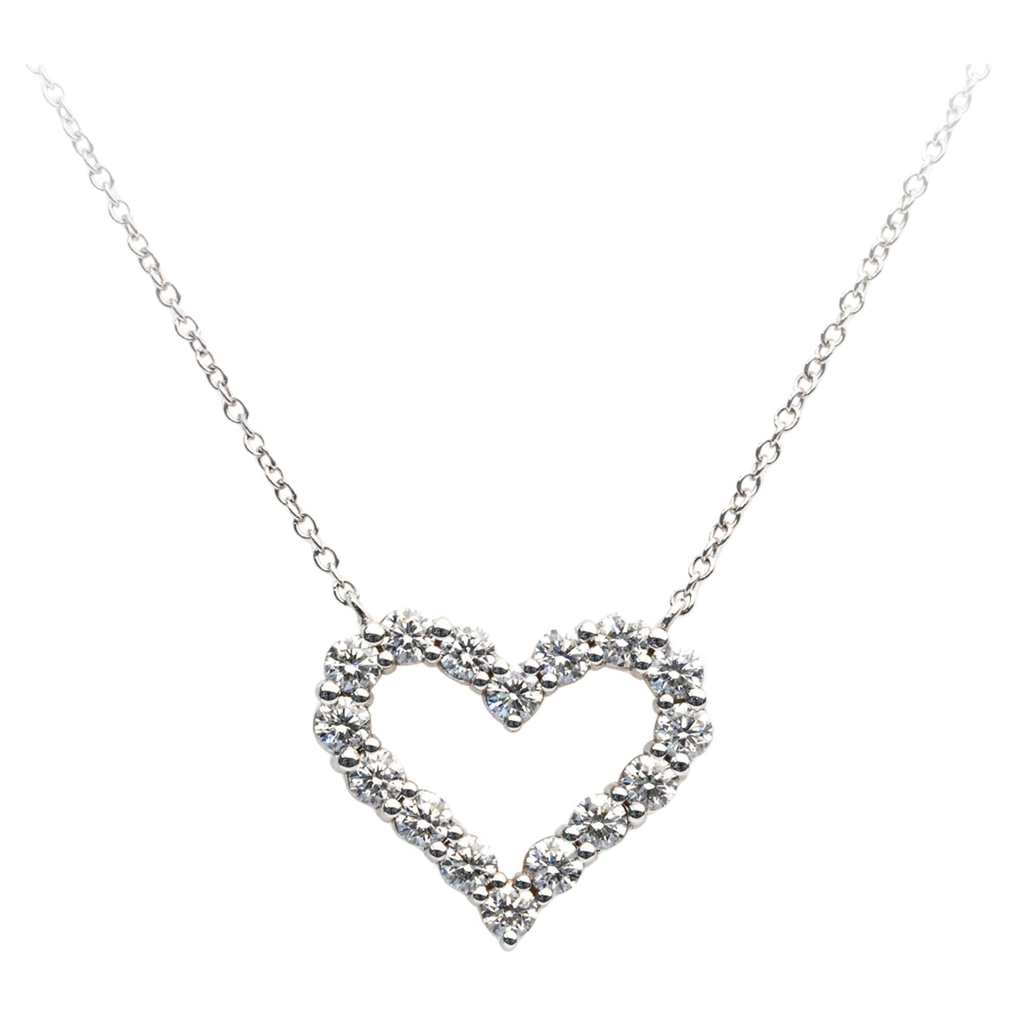 1.04 Carat E-F Color VS Clarity Diamond Open Heart 18k White Gold Chain Pendant