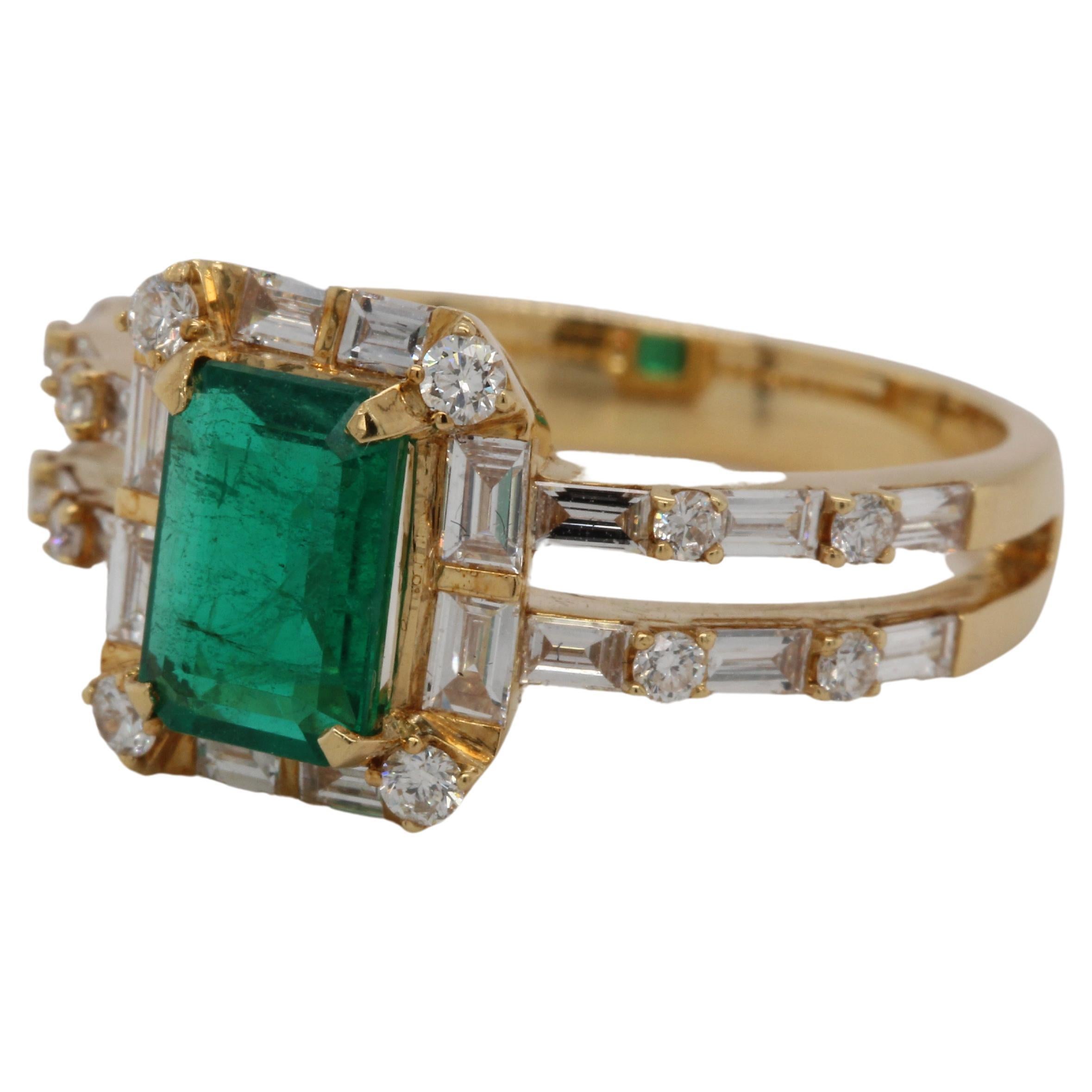 Emerald Cut 1.04 Carat Emerald and Diamond Solitaire Ring in 18 Karat Gold For Sale