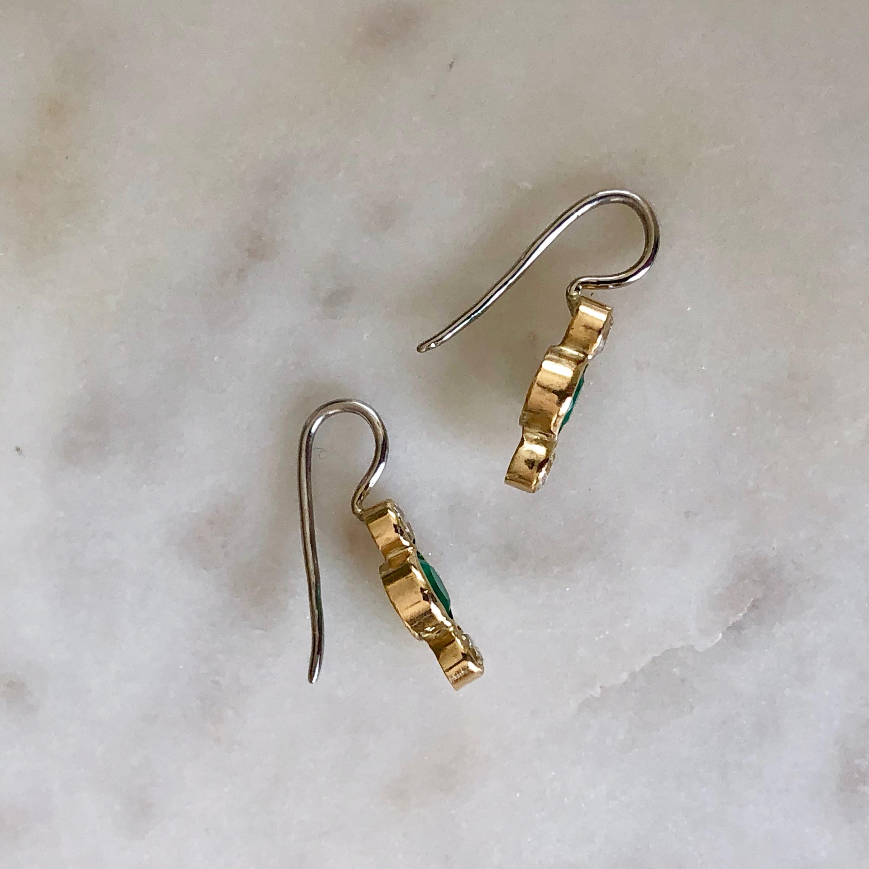 Round Cut Emerald Diamond Gold 18 Karat & Platinum Dangle Earrings