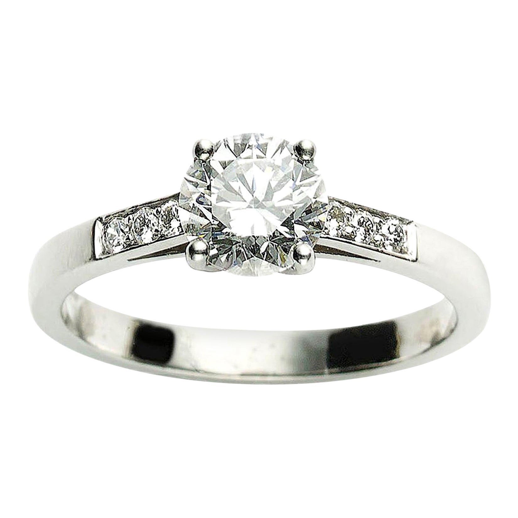 1.04 Carat F VS1 Brilliant Cut Diamond and Platinum Ring with GIA Certificate For Sale