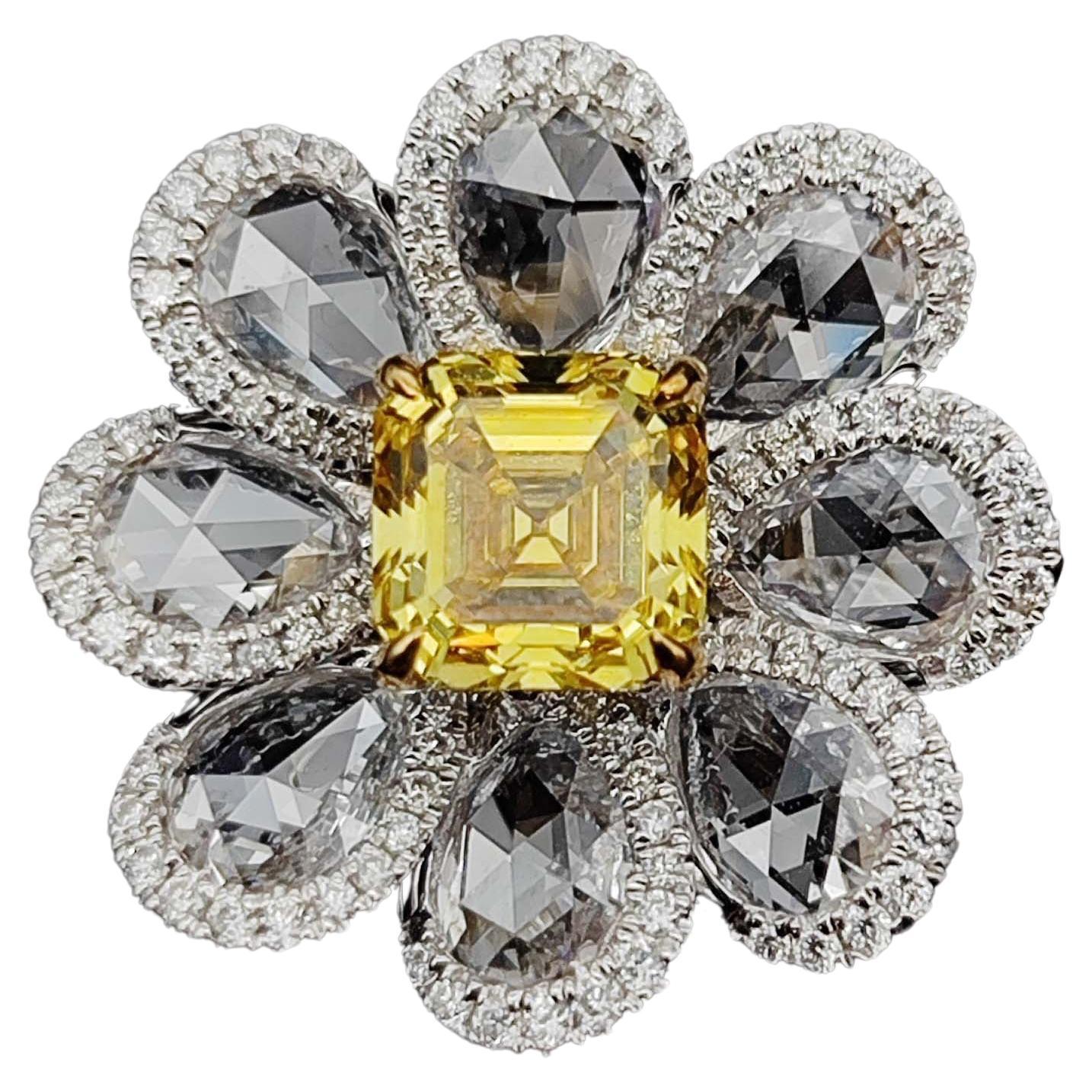 1.04 Carat Fancy Vivid Yellow Diamond Flower Cocktail Ring GIA Report, 18k Gold For Sale