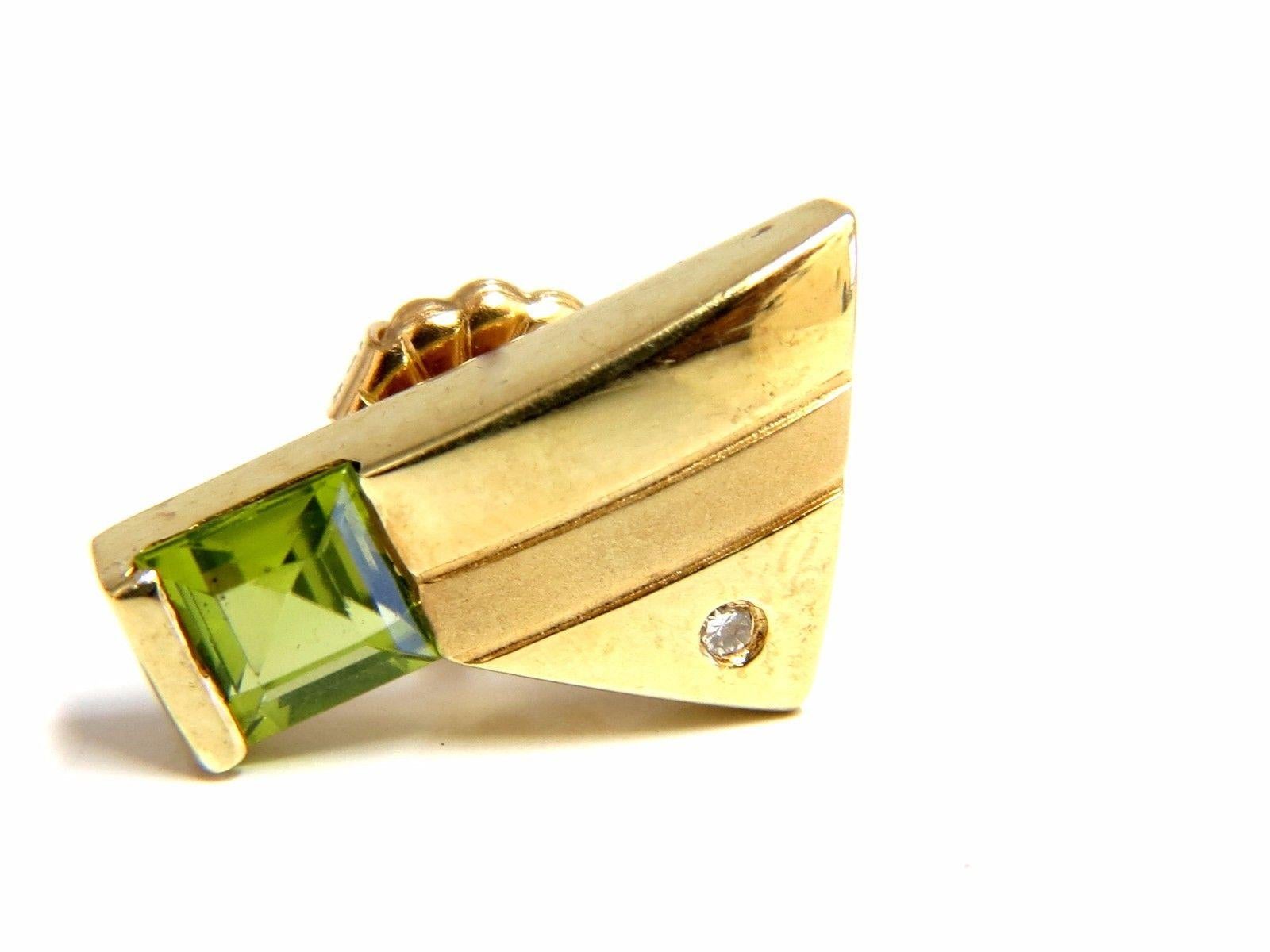 Modern Deco:

Gorgeous brilliance,

1.00ct. Natural Bright Green Peridot

Fully Faceted for maximum brilliance

Clean Clarity and transparent

Asscher cuts

5 X 4mm each.



.04ct. diamonds,

Rounds and full cuts.

Flush / Bezel set

14kt. yellow
