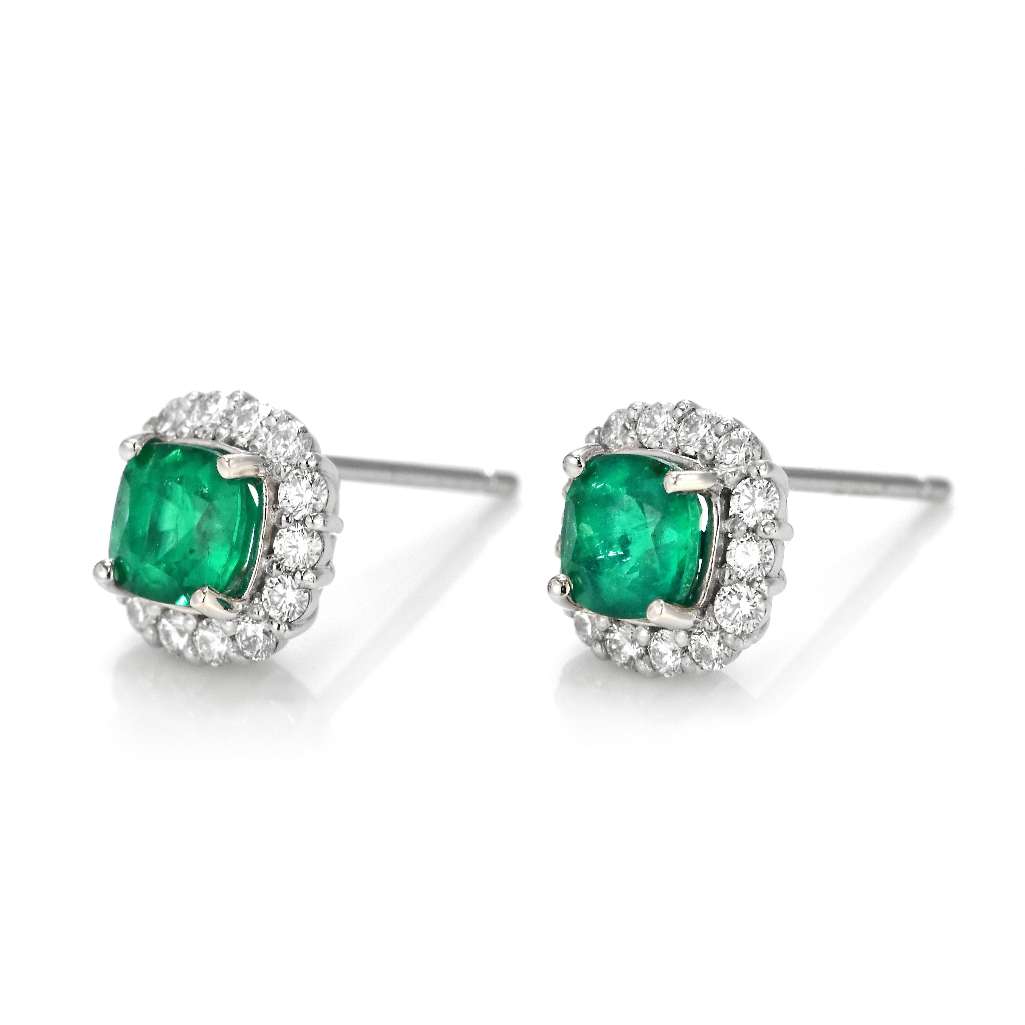Modern 1.04 Carat Natural Colombian Emerald & Diamond Pierced Earrings Made in Platinum For Sale