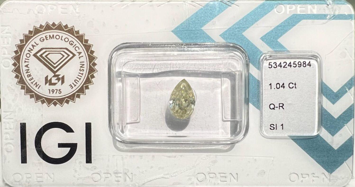 1.04 Carat Pear Shaped Diamond SI Clarity IGI Certified For Sale 1