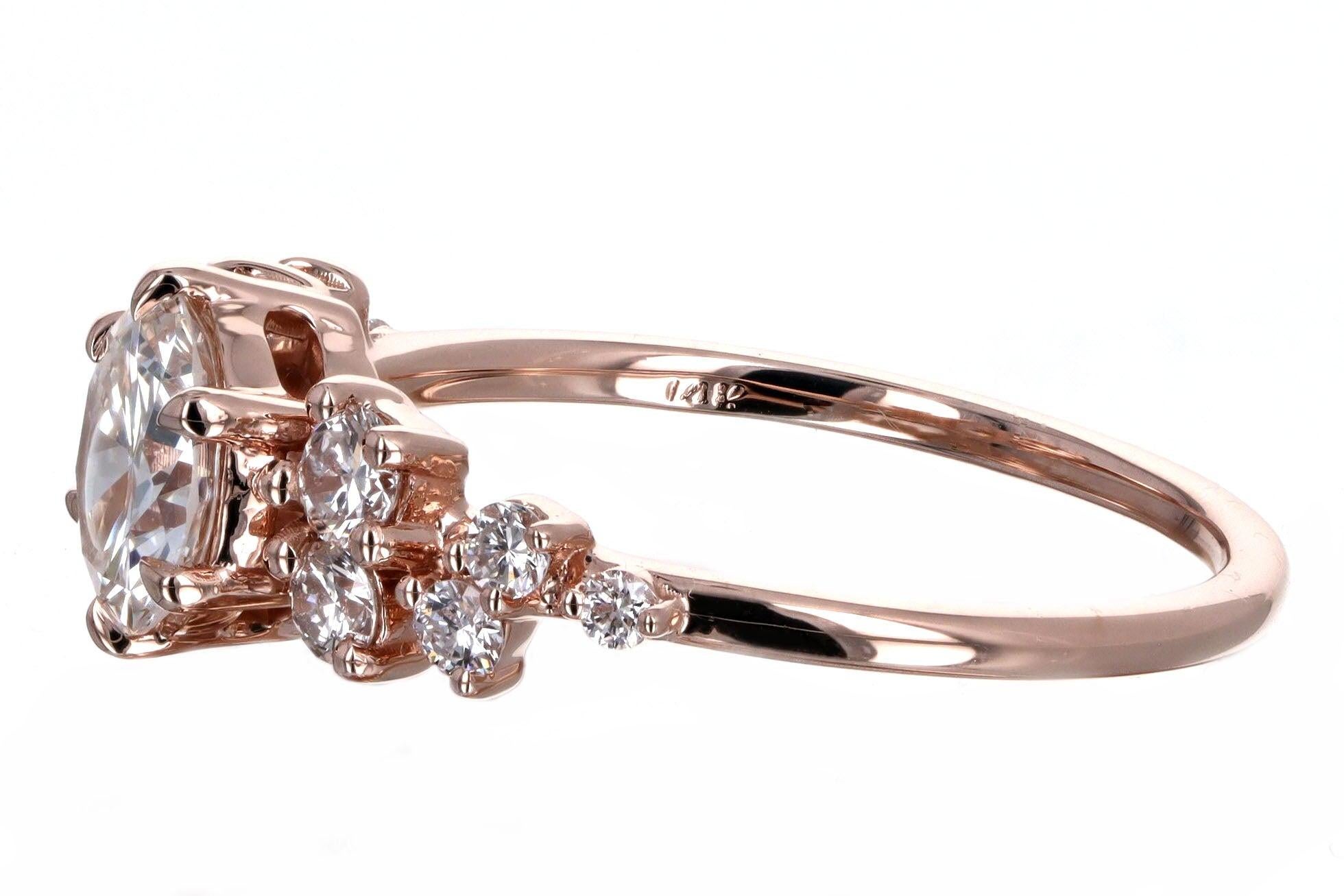 Bague de fiançailles florale en or rose 14 carats avec diamants ronds brillants de 1,04 carat en vente 1