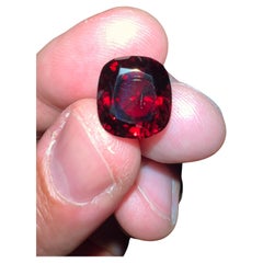10,4 Carati Spinello Rosso Vivido