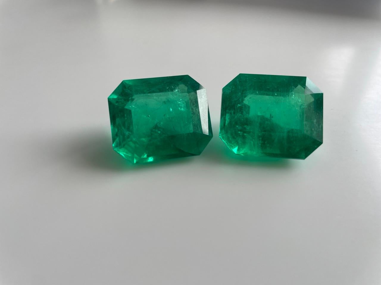 Paire de taille octogonale colombienne 104 carats en vente 3