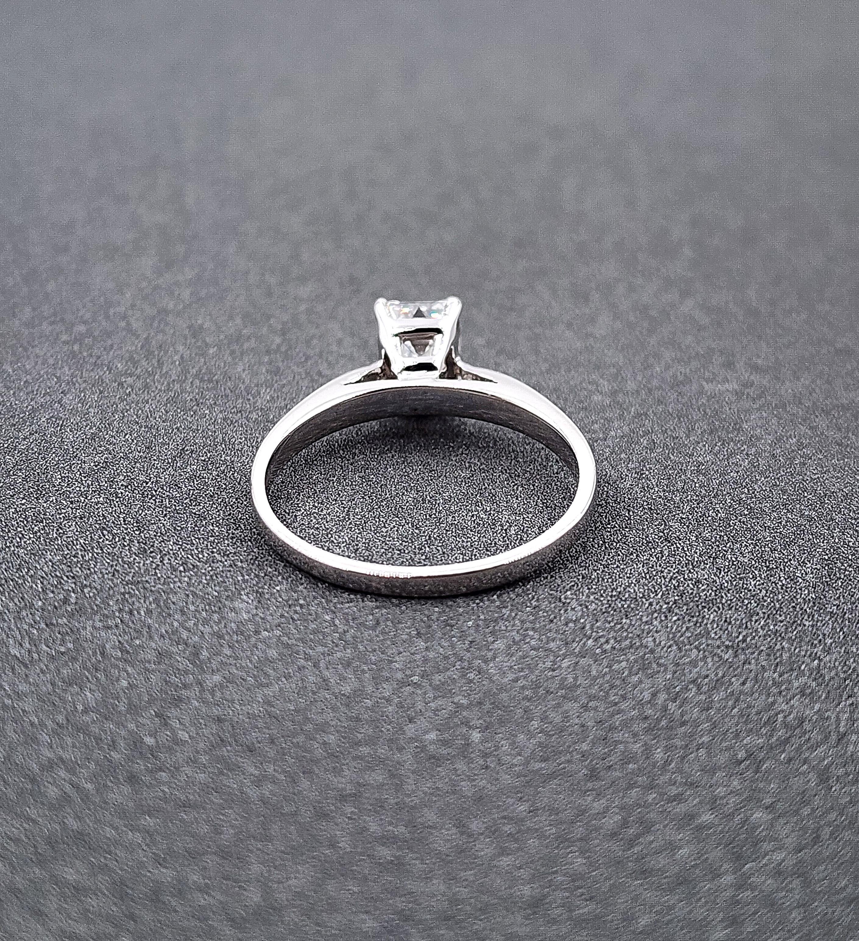 da uomo o donna Set di fidanzamento con diamanti taglio smeraldo da 1,04 ct certificato GIA in vendita