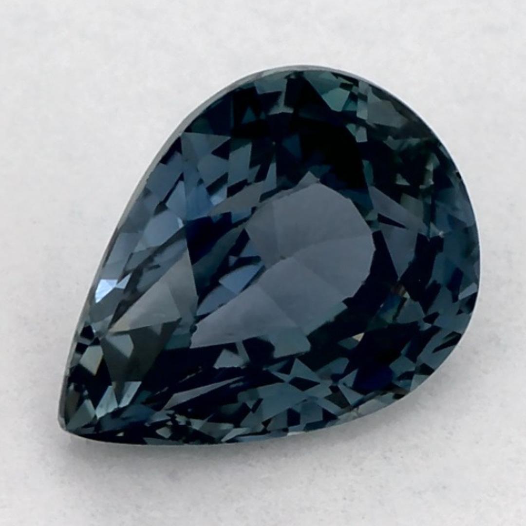 Taille poire 1.04 Ct Green Sapphire Pear Loose Gemstone (pierre précieuse en vrac) en vente