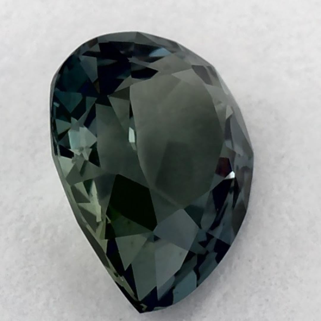 1.04 Ct Green Sapphire Pear Loose Gemstone (pierre précieuse en vrac) en vente 2
