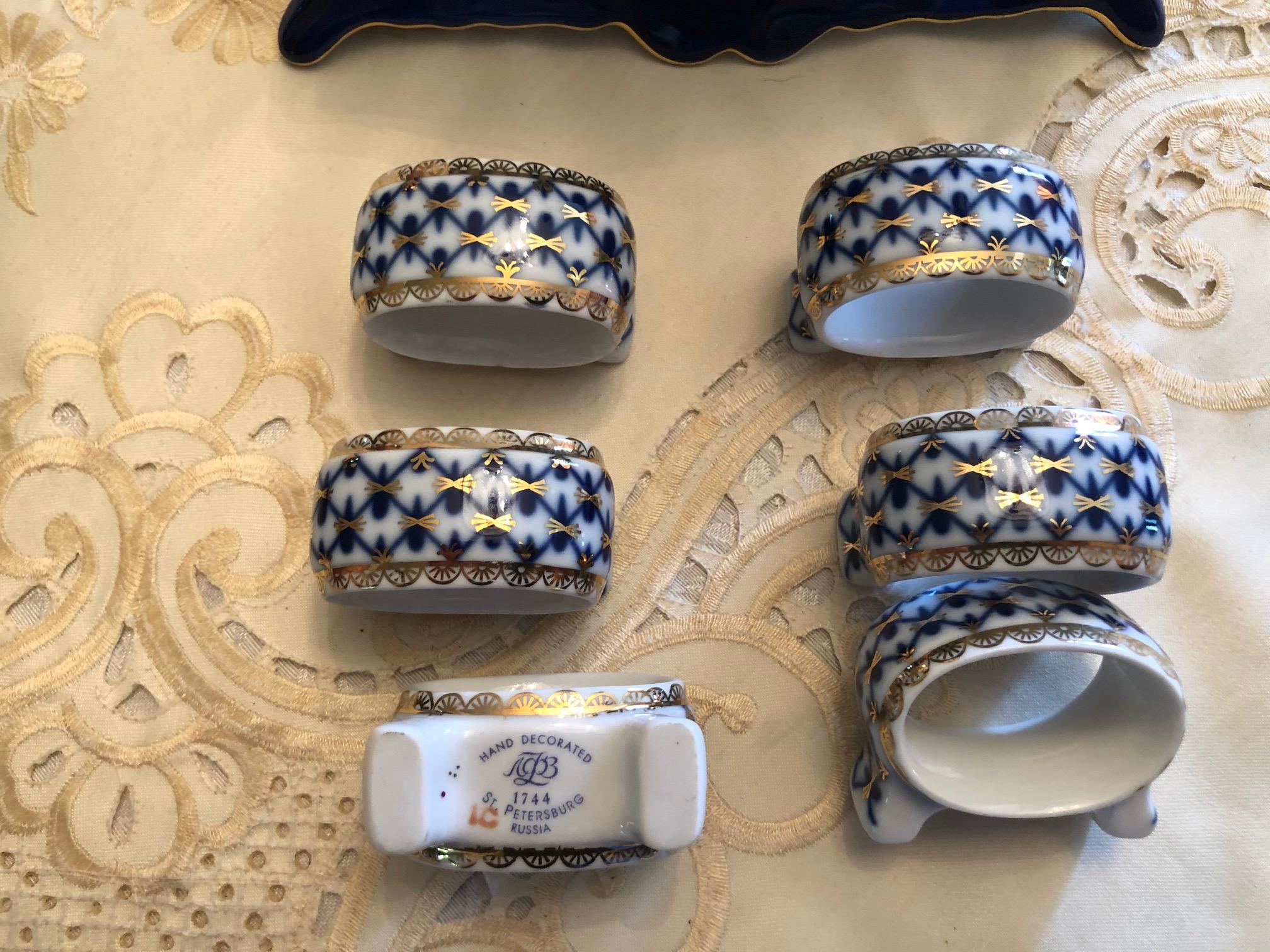 104 Pieces Russian Lomonsov Porcelain Service for Eight p For Sale 7