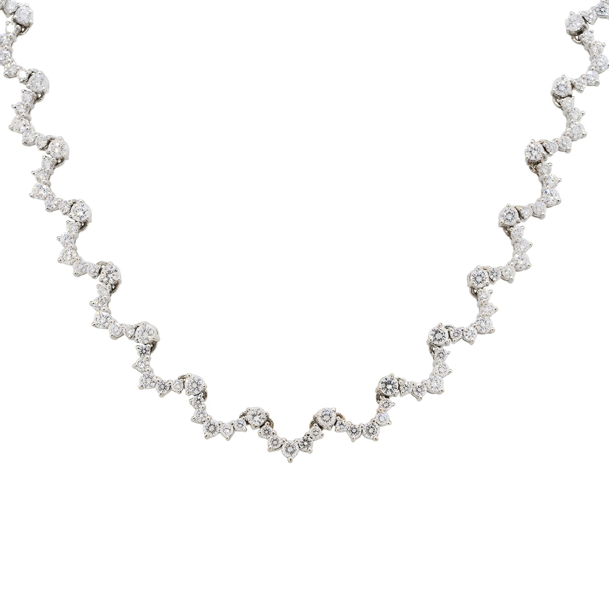 Round Cut 10.40 Carat Diamond Scalloped Necklace 14 Karat in Stock For Sale