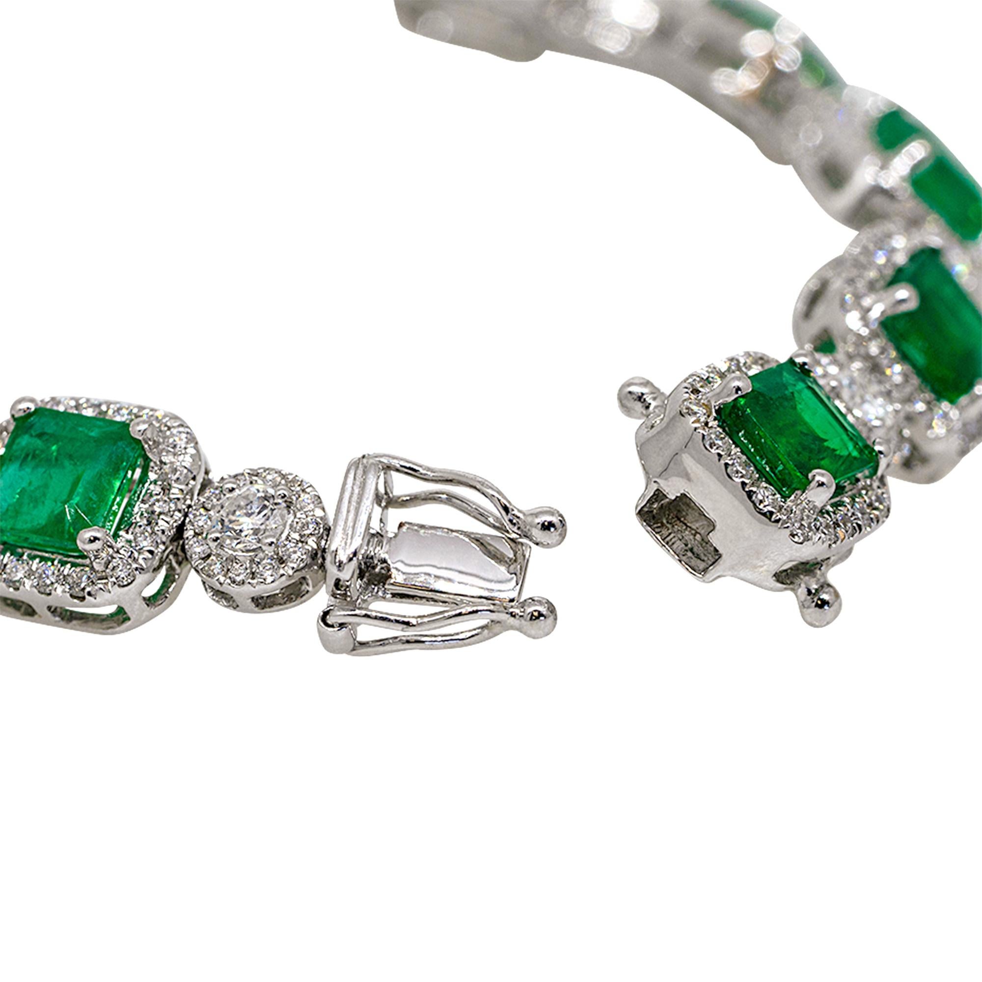10.40 Carat Emeralds with Diamond Halo Link Bracelet 18 Karat in Stock In New Condition In Boca Raton, FL