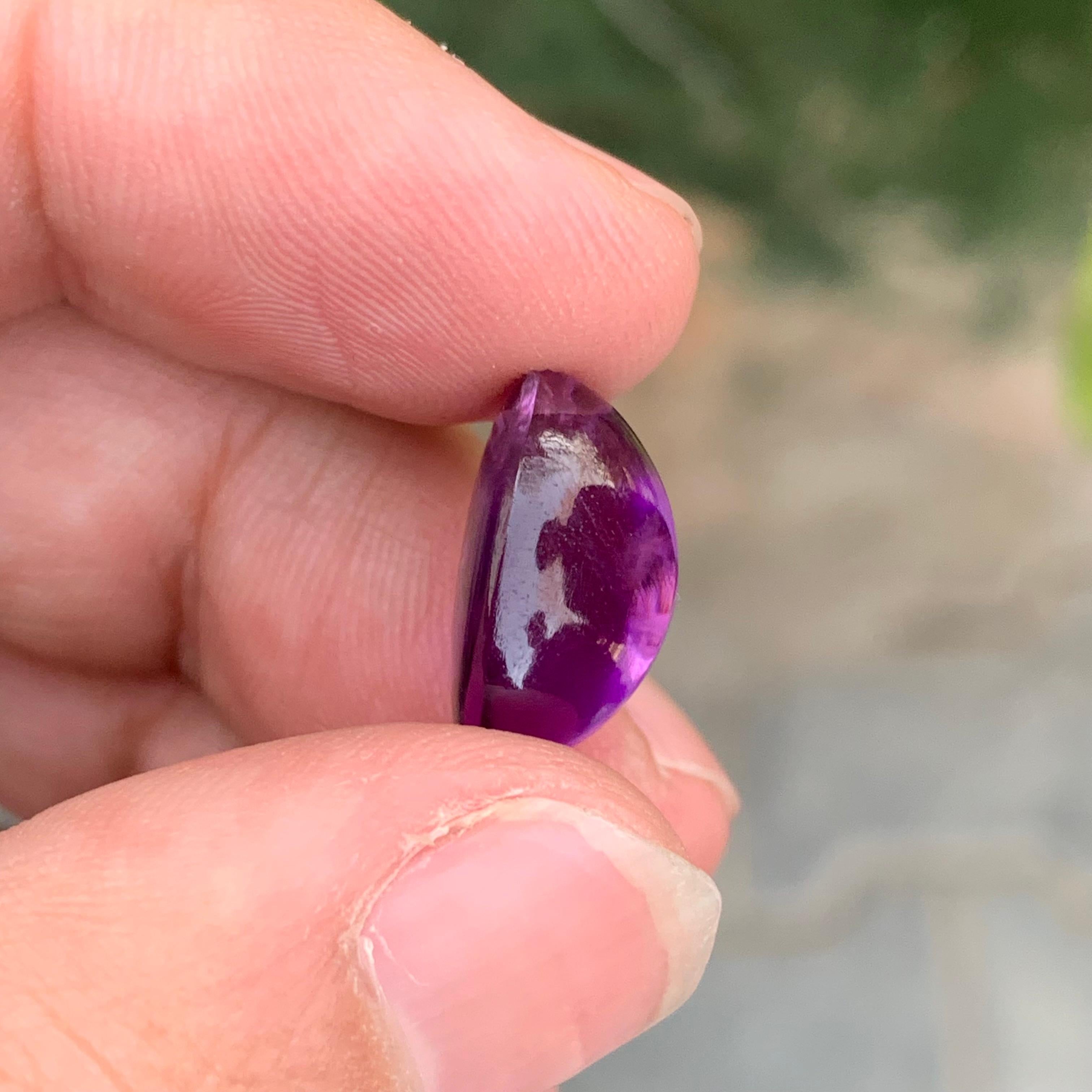 10,40 Karat natürlicher loser Amethyst mit Zuckerhut-Cabochon im Zuckerhut-Schliff für Ring (Arts and Crafts) im Angebot
