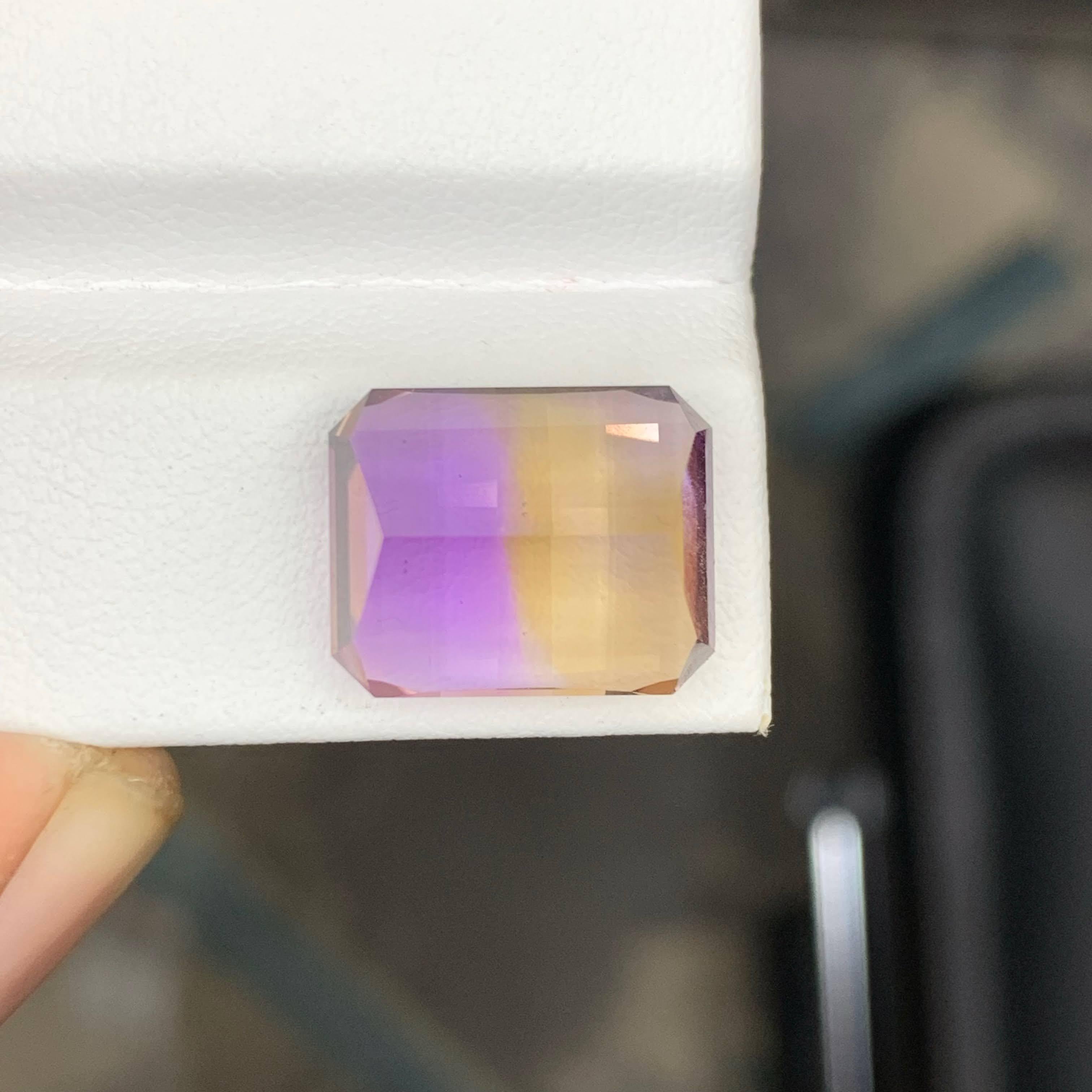 Women's or Men's 10.40 Carat Natural Loose Bi Color Ametrine Stone Pixel Cut Brazilian Gemstone For Sale