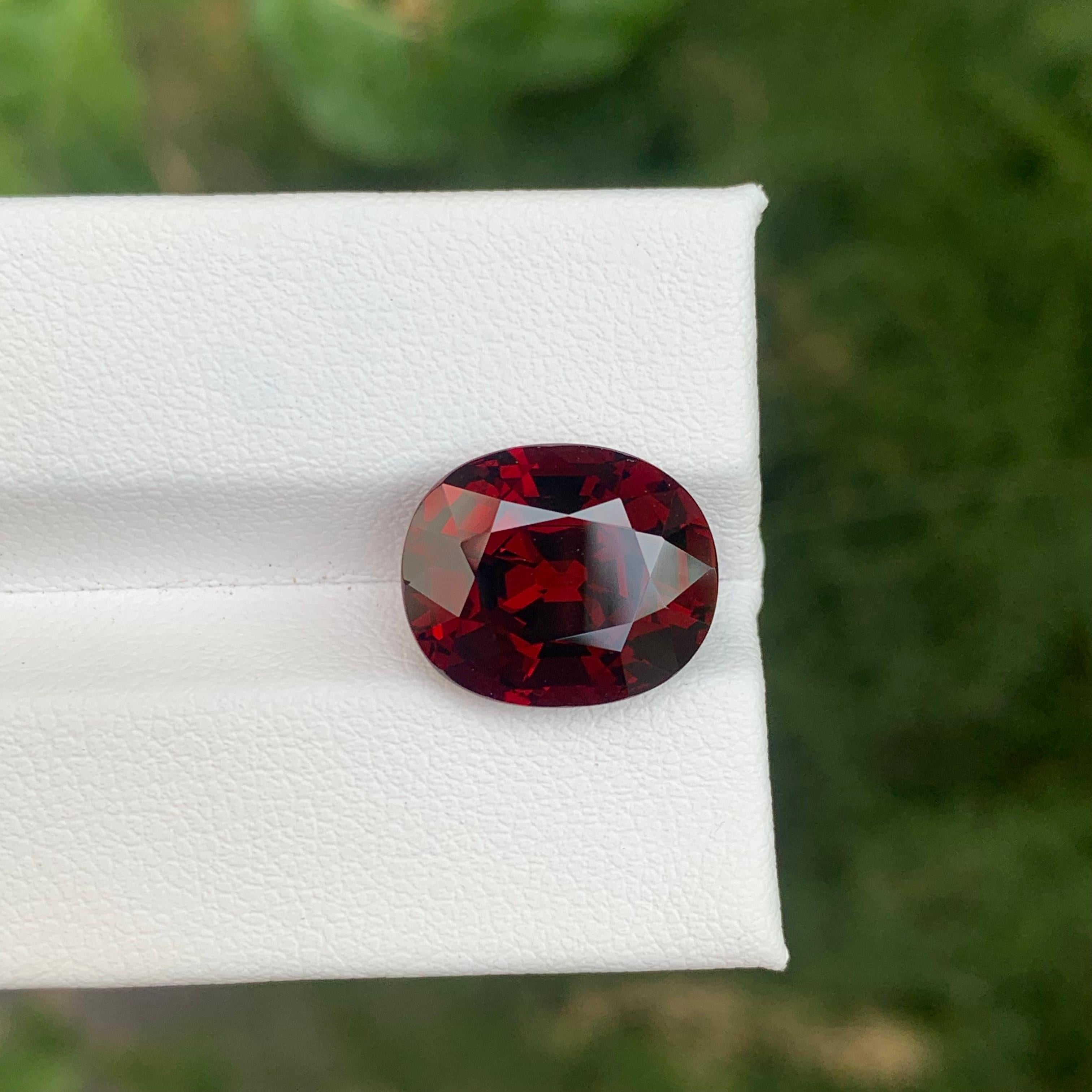 10.40 Carat Natural Loose Spessatite Garnet Cushion Cut Gemstone In New Condition For Sale In Peshawar, PK