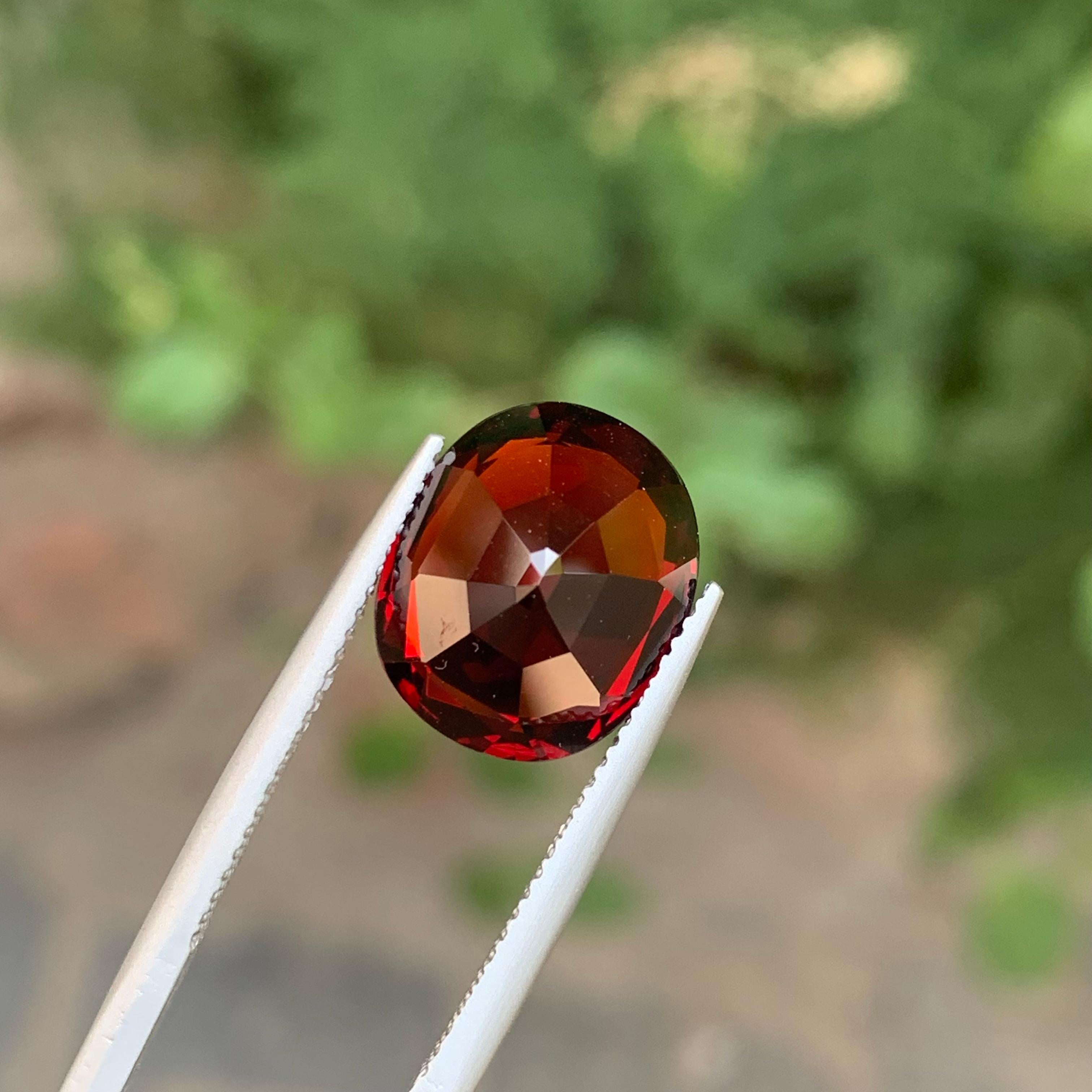Women's or Men's 10.40 Carat Natural Loose Spessatite Garnet Cushion Cut Gemstone For Sale