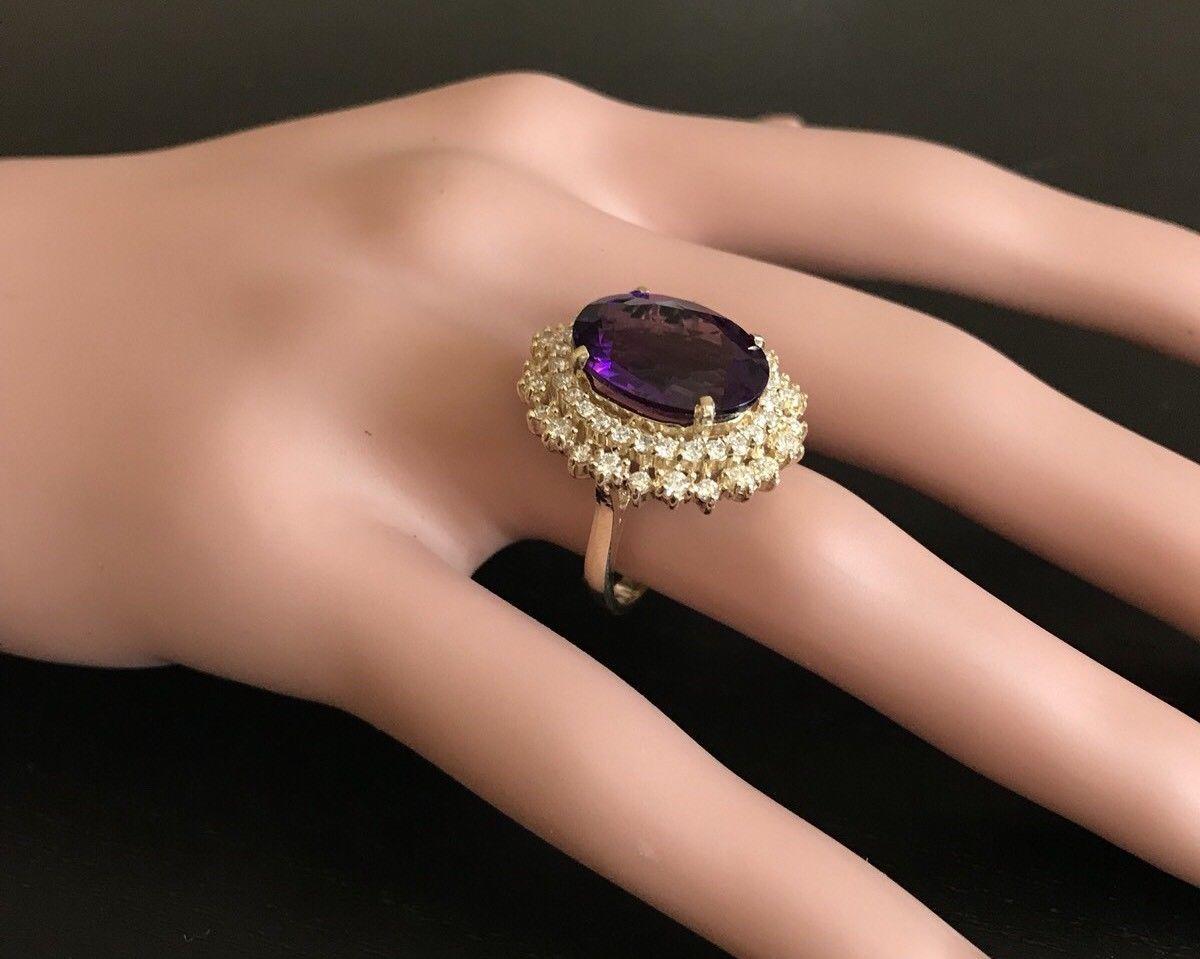 Women's 10.40 Carat Natural Impressive Amethyst and Diamond 14 Karat Yellow Gold Ring For Sale