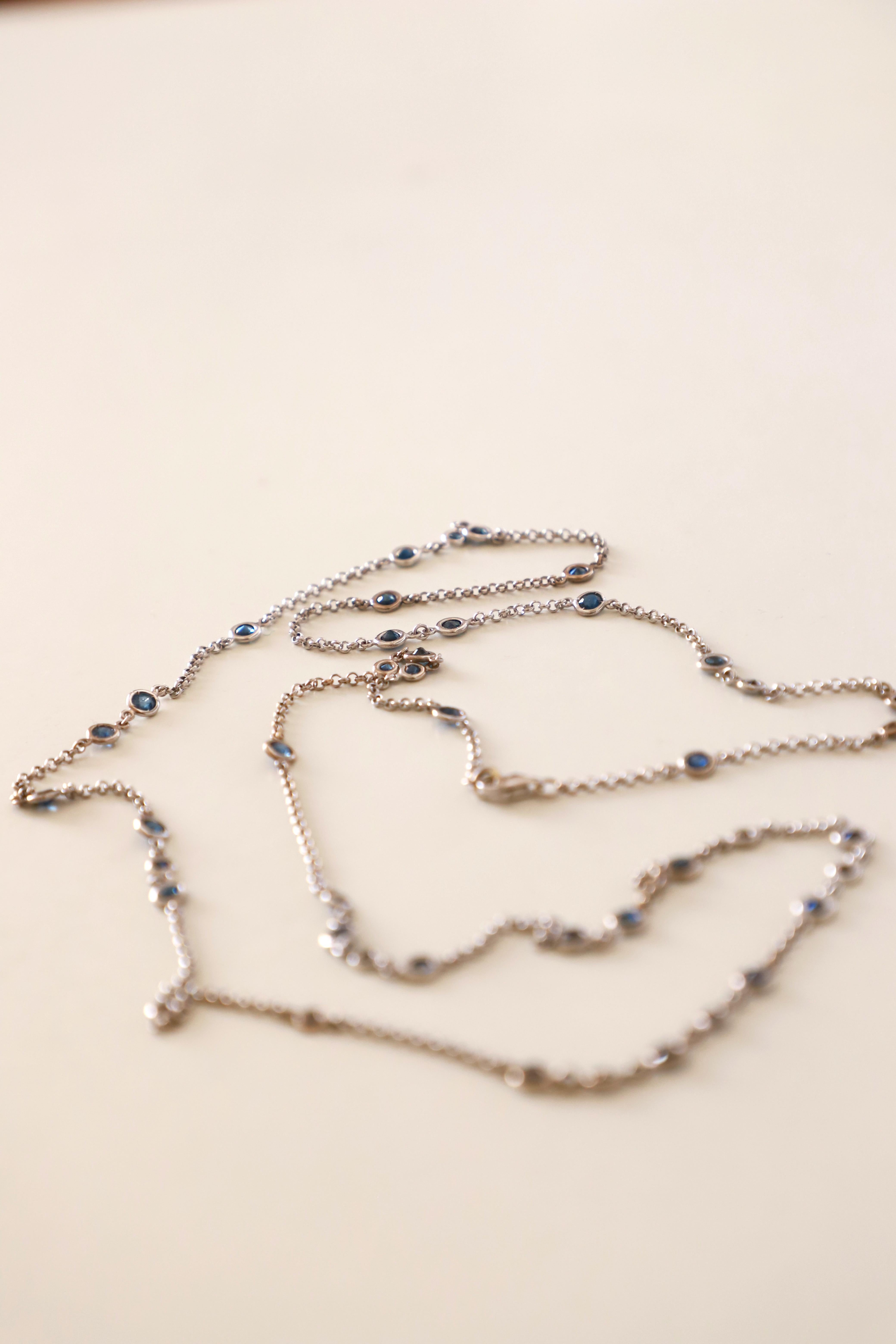 10.40 Karats Sapphires 18 Karats White Gold Blue Sautoir Long Chain Necklace For Sale 7