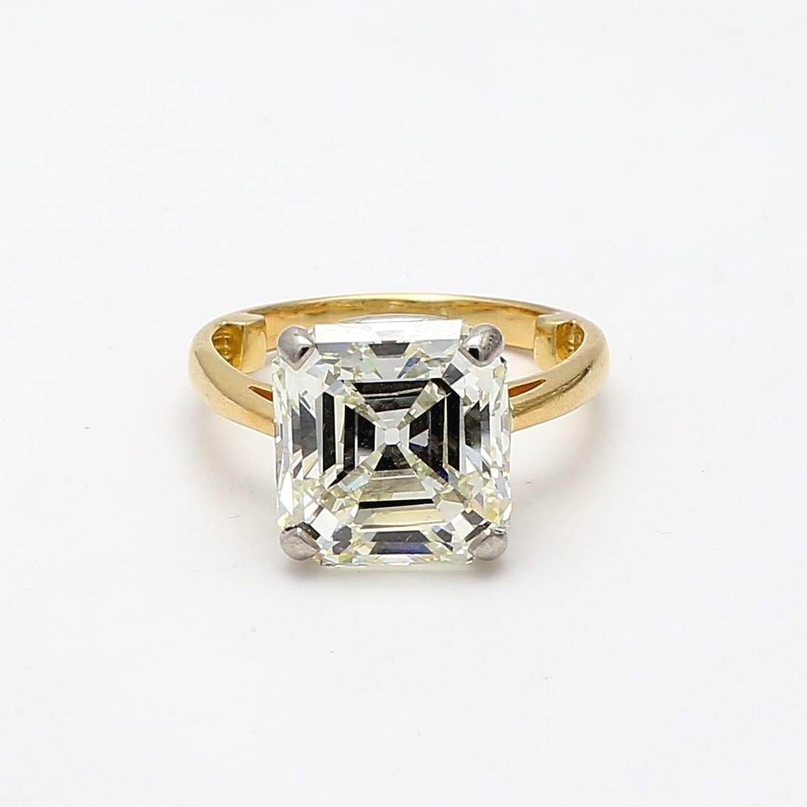 Titolo:
10,42 Carati Taglio Asscher L VS1 Diamante 18 Carati Oro Giallo/Platino Anello Nuziale


Stile:
Matrimonio


Metallo:
Oro giallo 18 carati/Plat


Gemma 1:
Diamante da 10,42 carati


Numero di