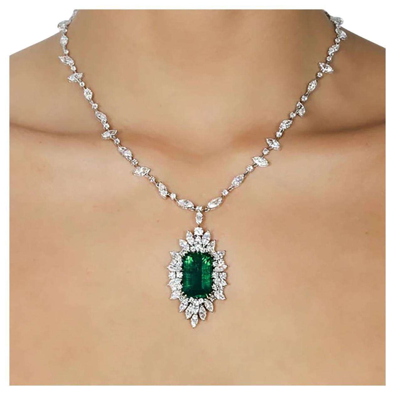 10.42 Carat Emerald Necklace For Sale