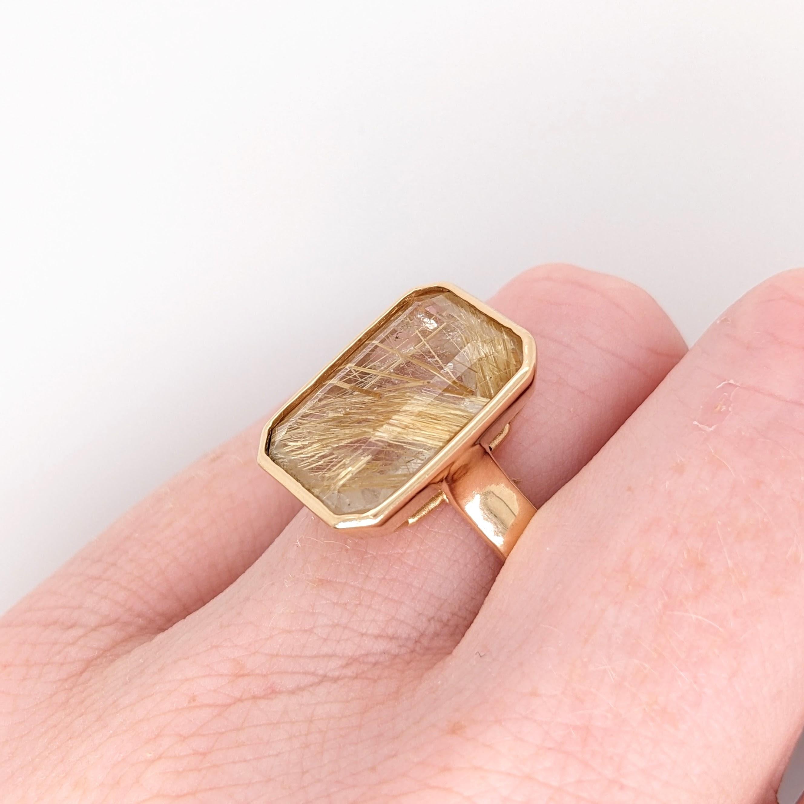 10.42ct Classic Golden Rutile Quartz Ring in 18K Yellow Gold Emerald 17x11mm For Sale 1