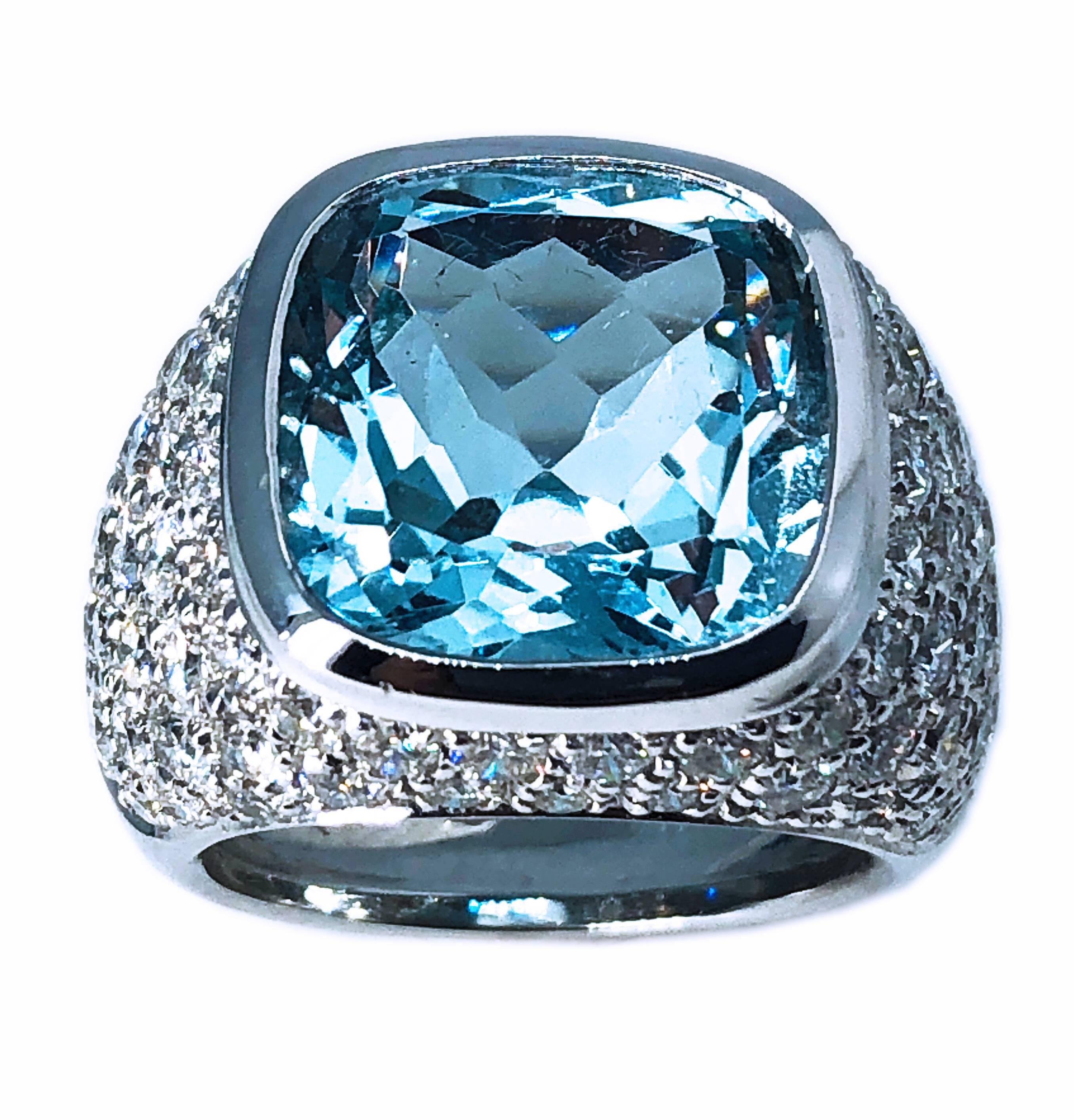 Contemporain Berca Bague aigue-marine brésilienne naturelle de 10,43 carats de taille antique et diamants de 3,74 carats en vente