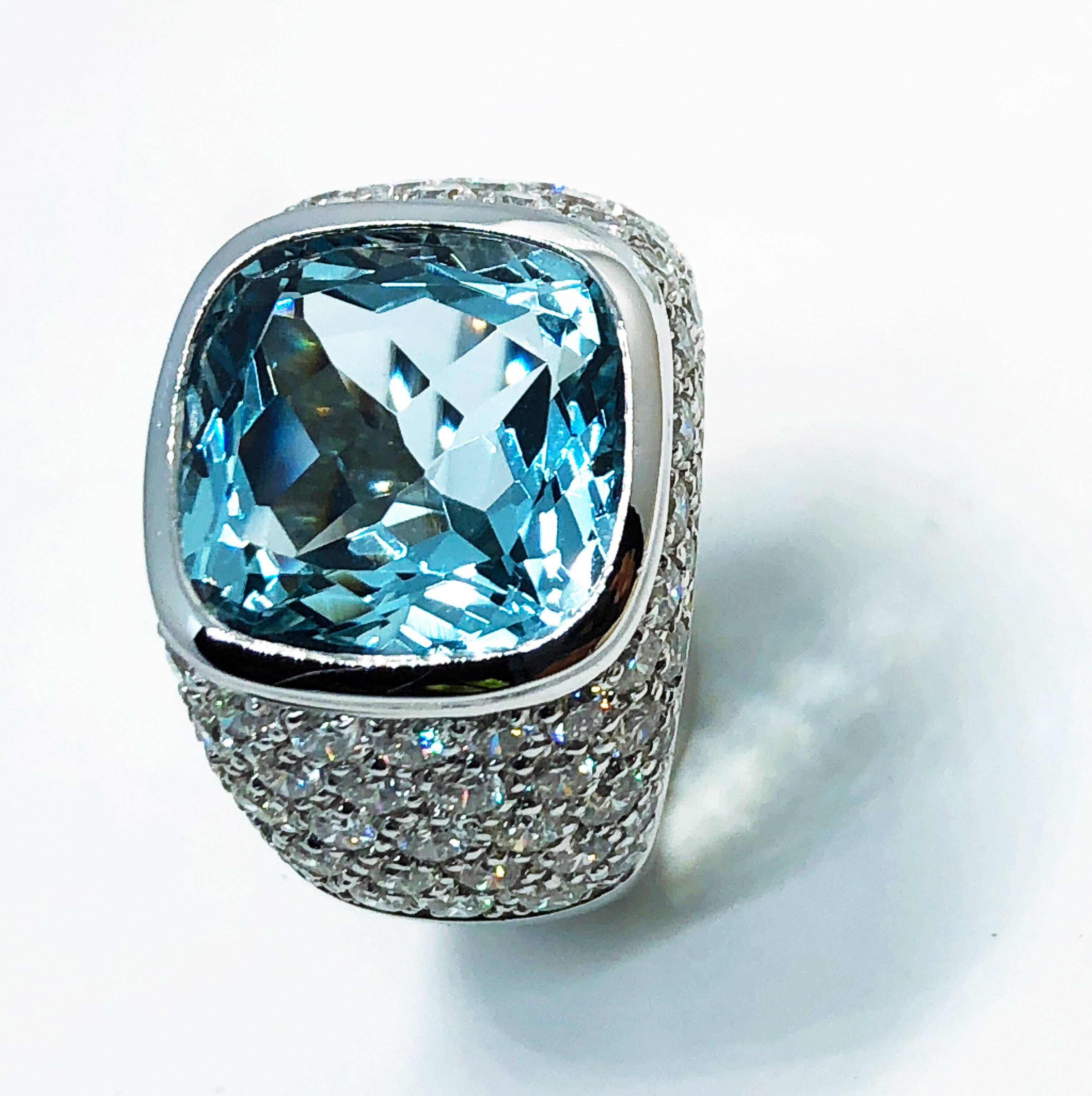 Berca Bague aigue-marine brésilienne naturelle de 10,43 carats de taille antique et diamants de 3,74 carats Neuf - En vente à Valenza, IT