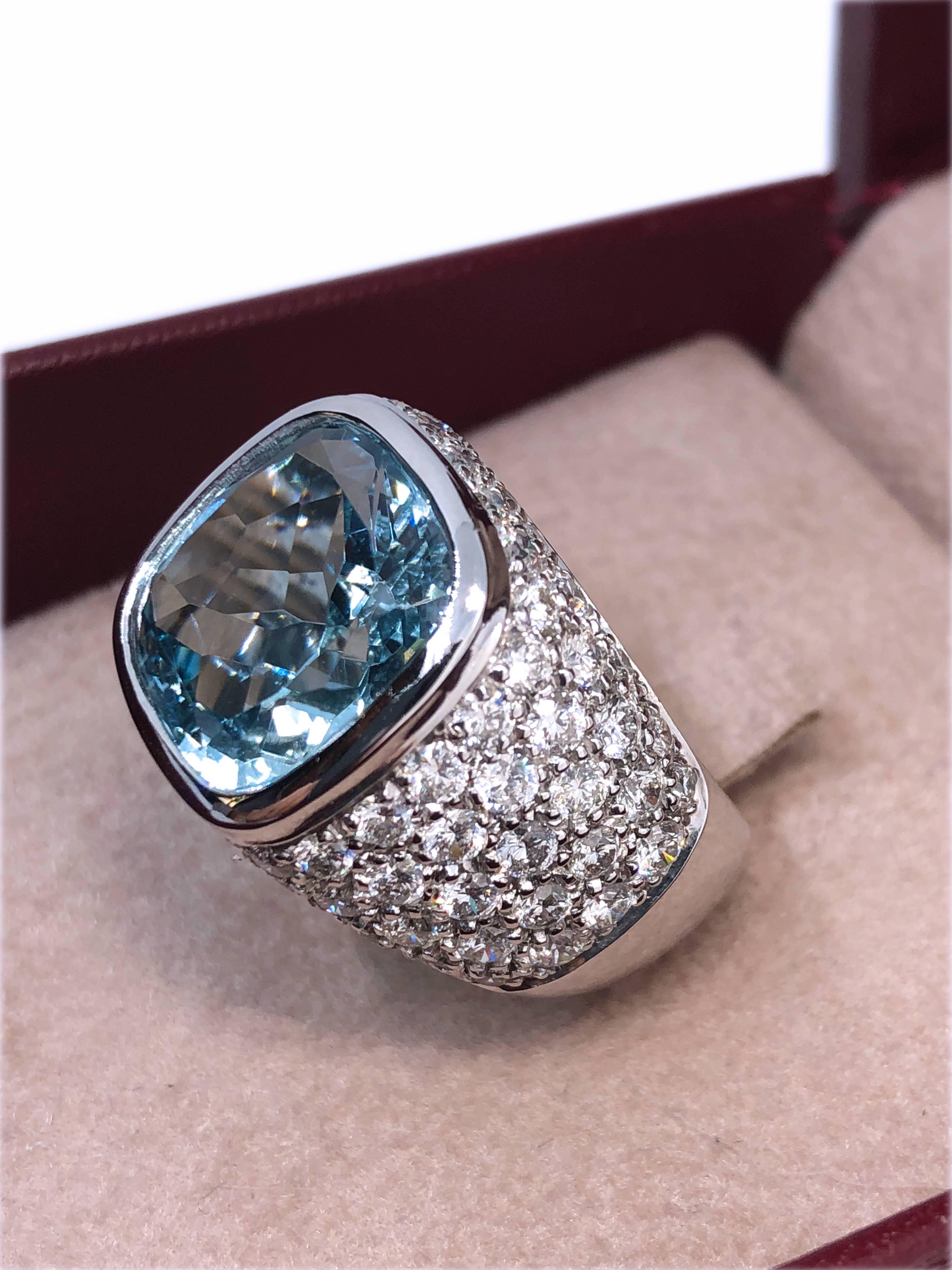 Berca Bague aigue-marine brésilienne naturelle de 10,43 carats de taille antique et diamants de 3,74 carats en vente 1