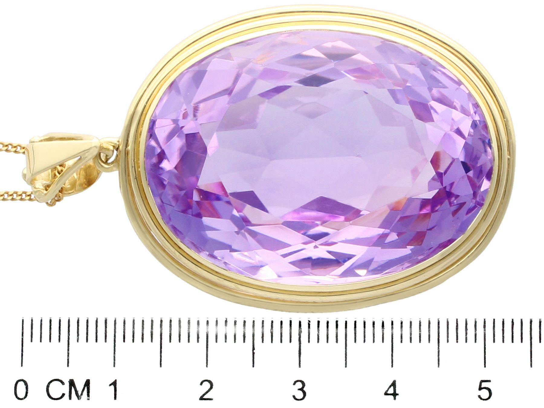 104.48 Carat Amethyst and Yellow Gold Pendant 1