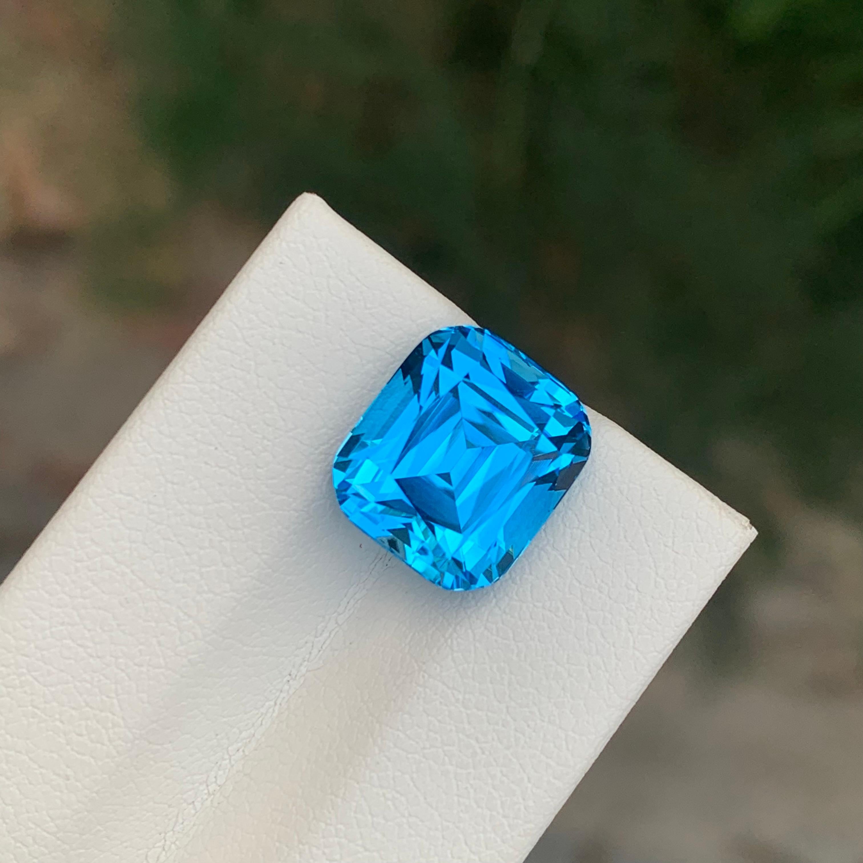 10,45 carati di elegante Topazio blu svizzero sfuso a forma di cuscino in vendita 4