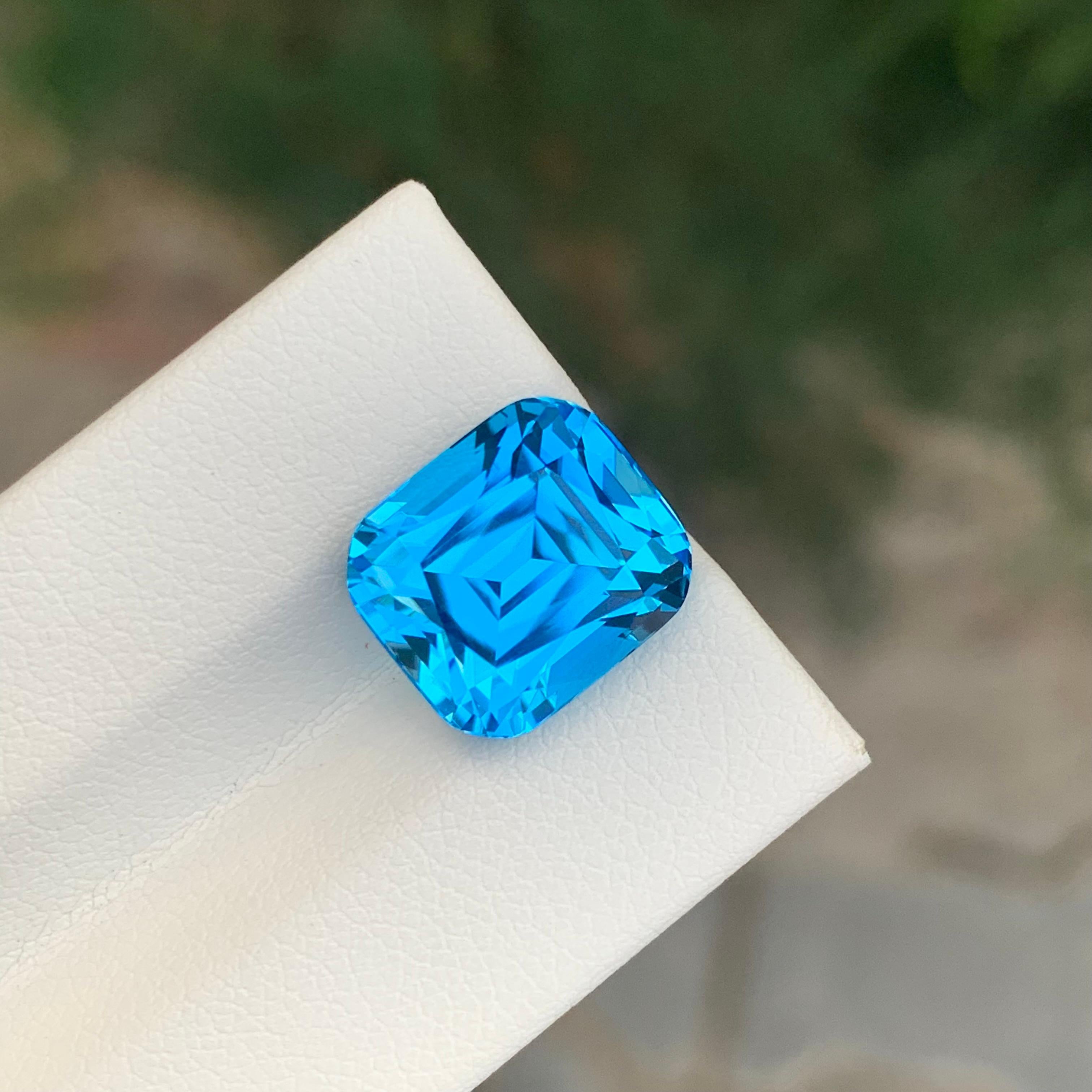 10,45 carati di elegante Topazio blu svizzero sfuso a forma di cuscino in vendita 5