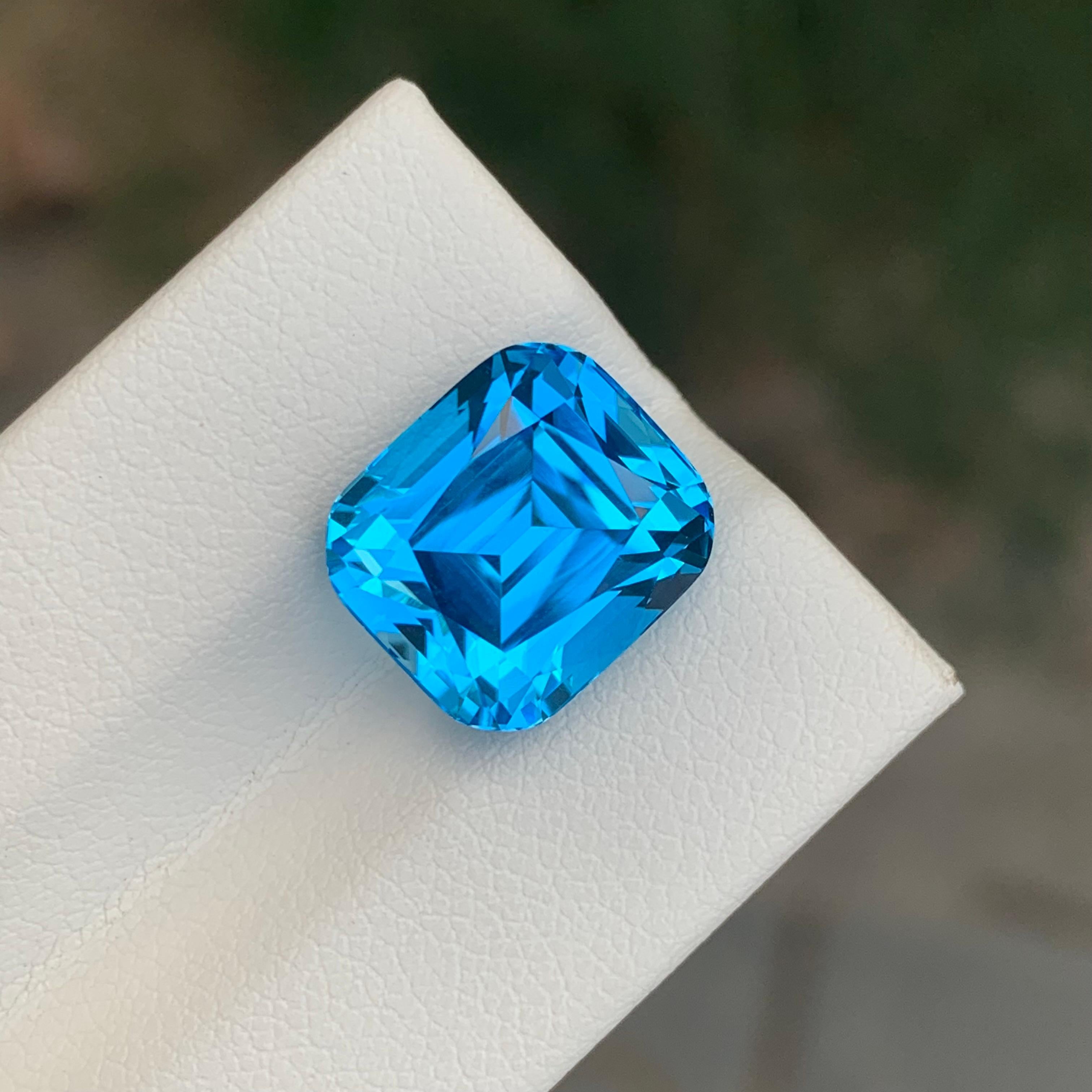 10,45 carati di elegante Topazio blu svizzero sfuso a forma di cuscino in vendita 2