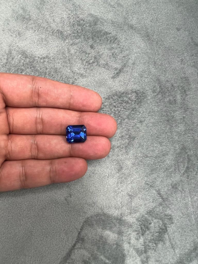 10.45 Carat Natural Tanzanite Emerald Cut AAA Color Loose Tanzanite Gemstone In New Condition In New York, NY