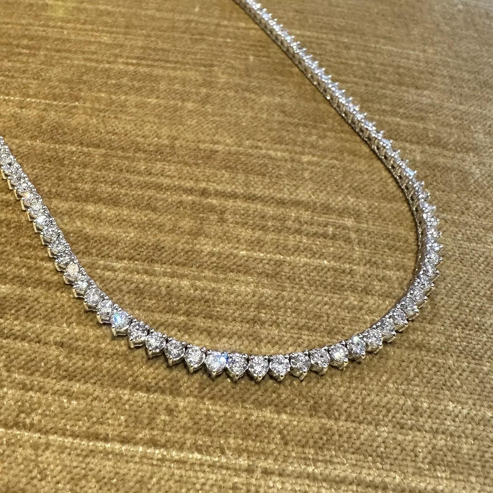 Round Cut 10.45 carats Diamond Tennis Necklace in 18k White Gold 16.5 inches long For Sale