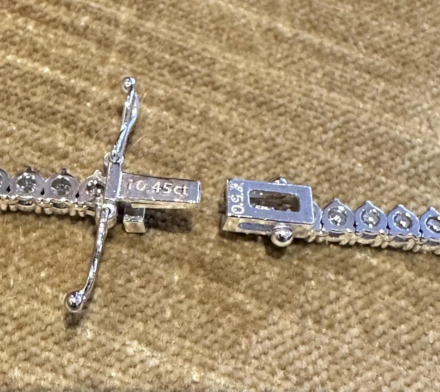 10.45 carats Diamond Tennis Necklace in 18k White Gold 16.5 inches long For Sale 2