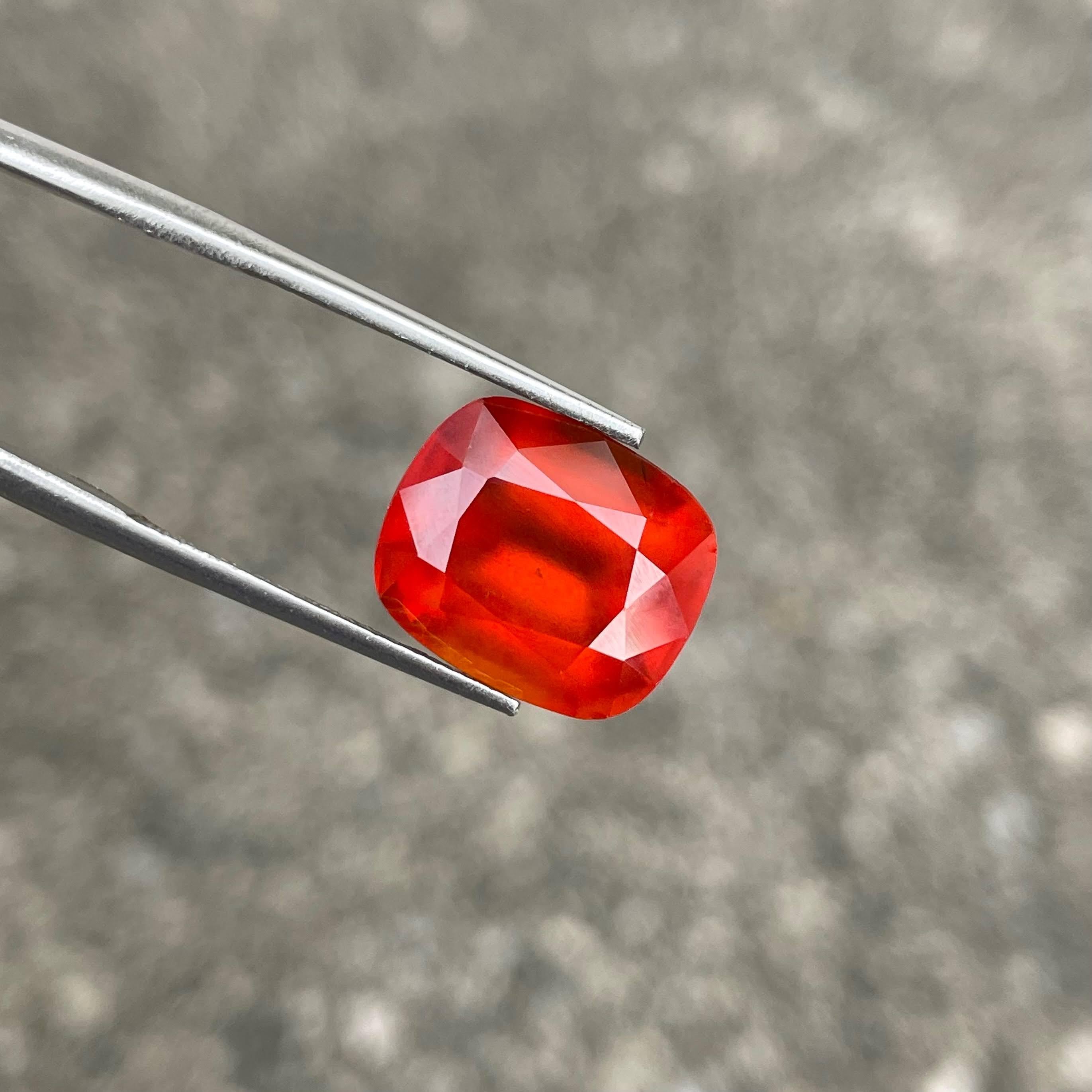 Taglio cuscino 10,45 carati di granato rosso di assonite taglio a cuscino Gemma africana naturale in vendita